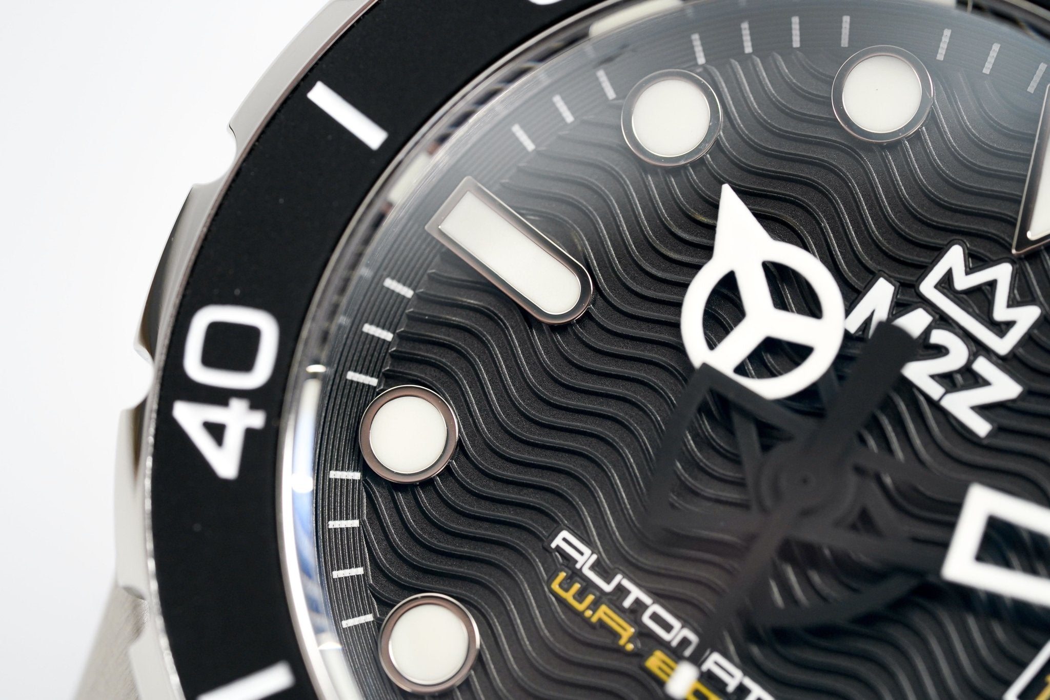 M2Z Men's Watch Diver 200 Black 200-002-GR8 Sunglasses