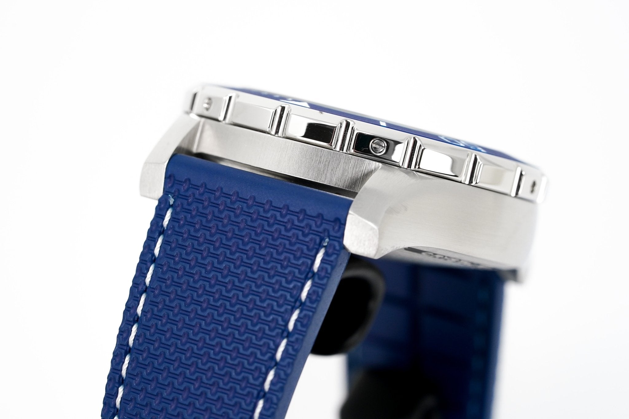 M2Z Men's Watch Diver 200 Blue 200-007-GR8 Sunglasses