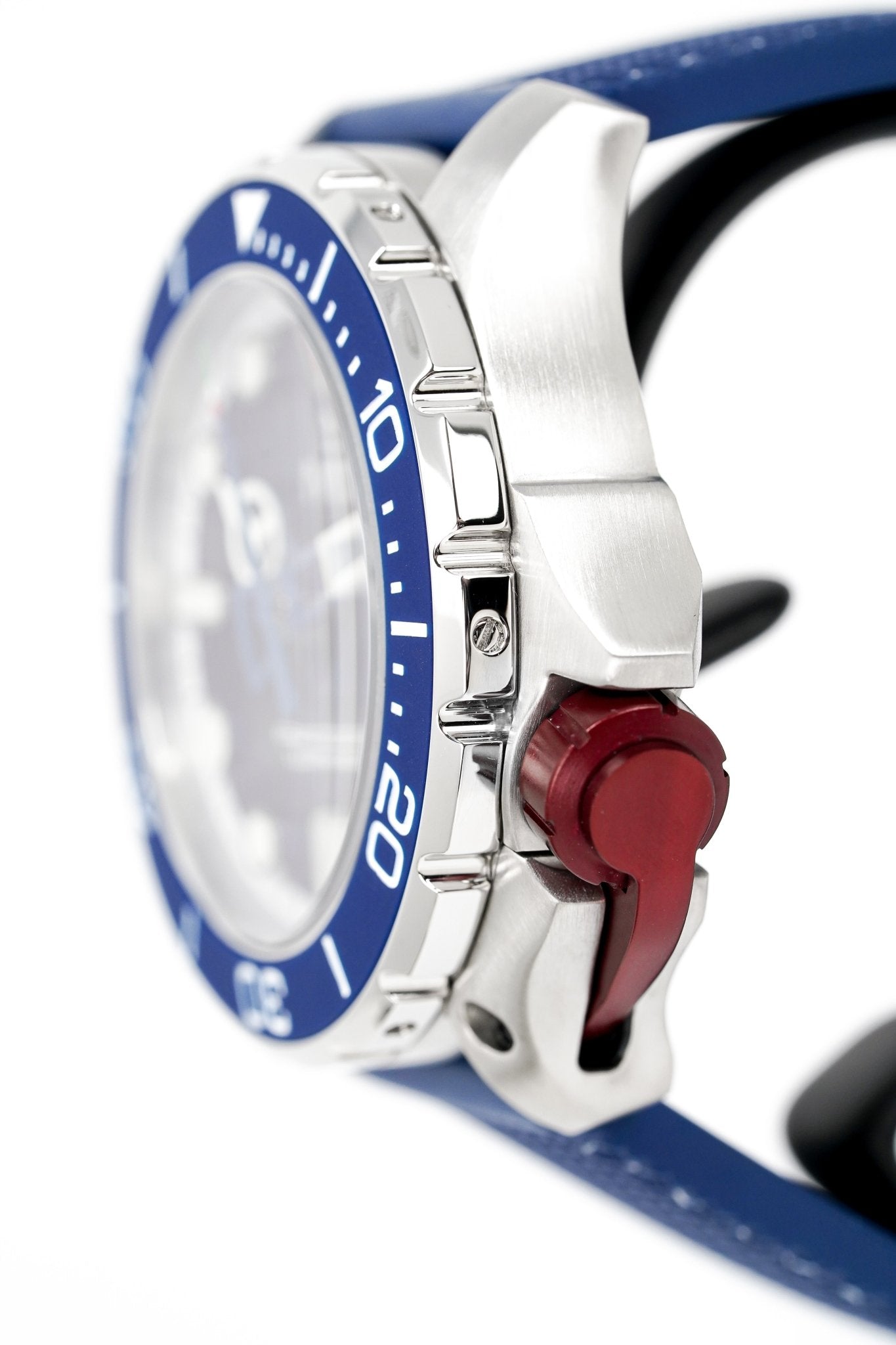 M2Z Men's Watch Diver 200 Blue 200-007-GR8 Sunglasses