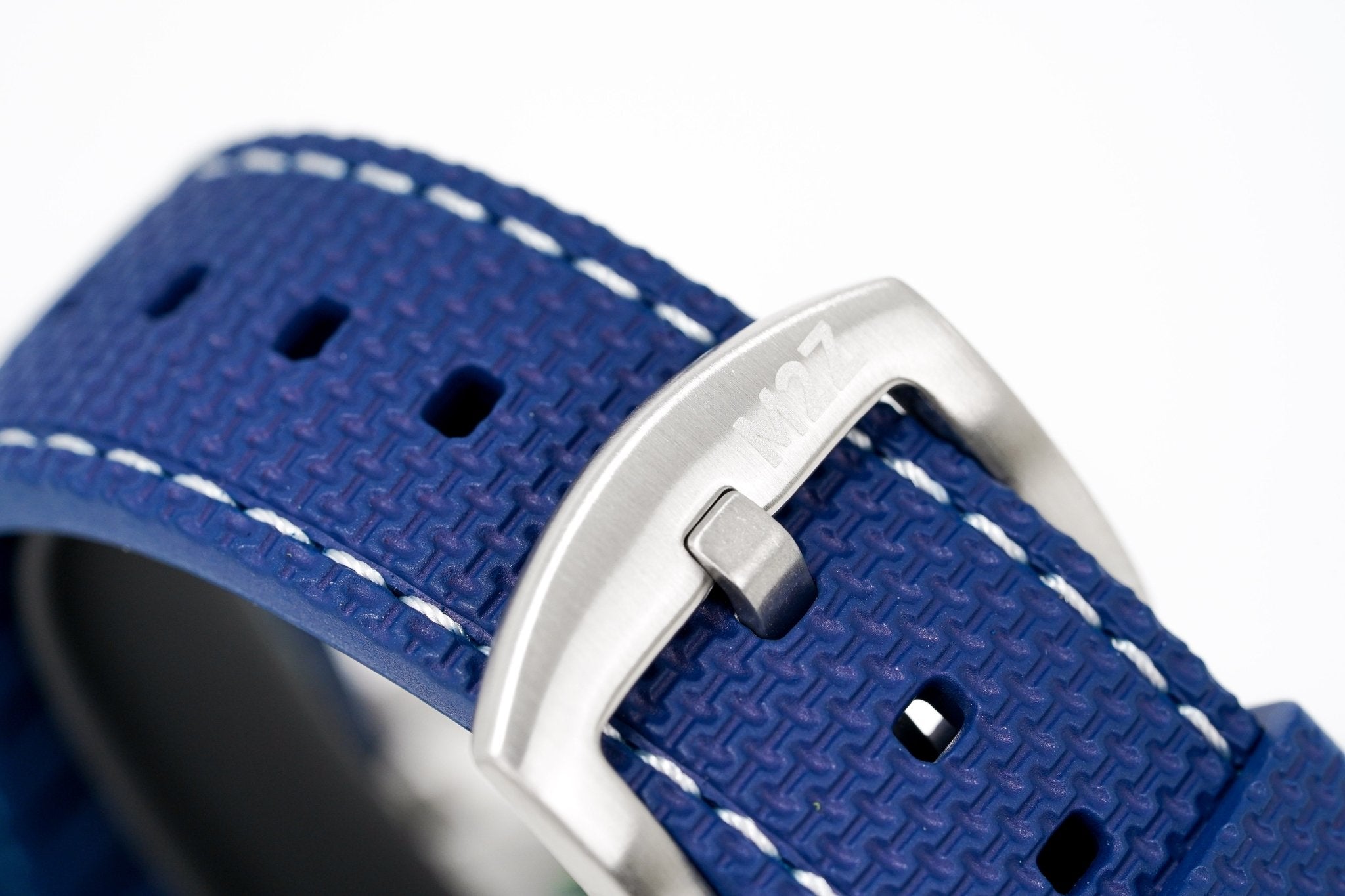 M2Z Men's Watch Diver 200 Blue 200-007-GR8 Sunglasses