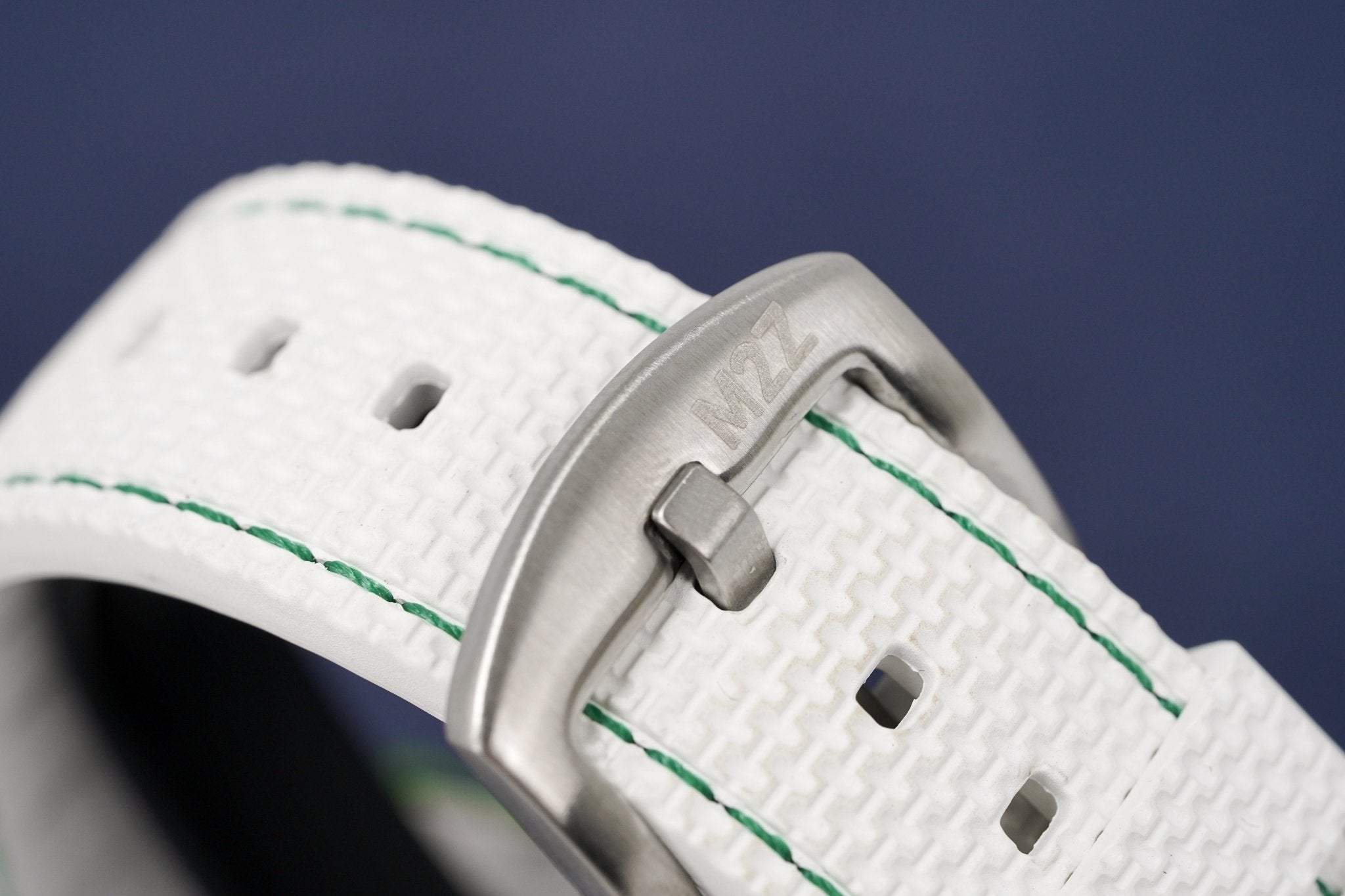 M2Z Men's Watch Diver 200 Green 200-001-GR8 Sunglasses