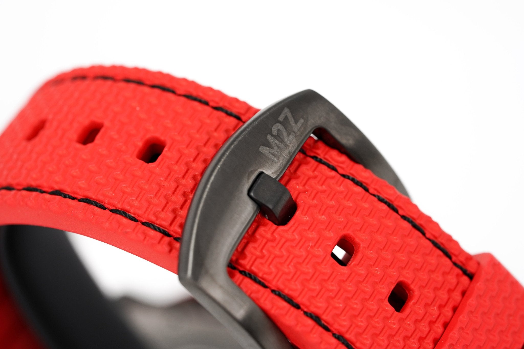 M2Z Men's Watch Diver 200 Red IP Gun 200-005-GR8 Sunglasses