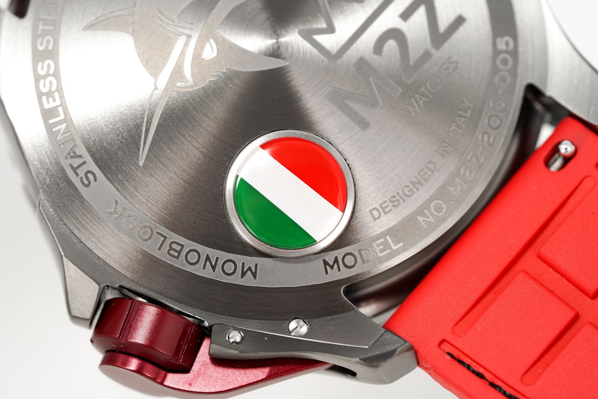 M2Z Men's Watch Diver 200 Red IP Gun 200-005-GR8 Sunglasses