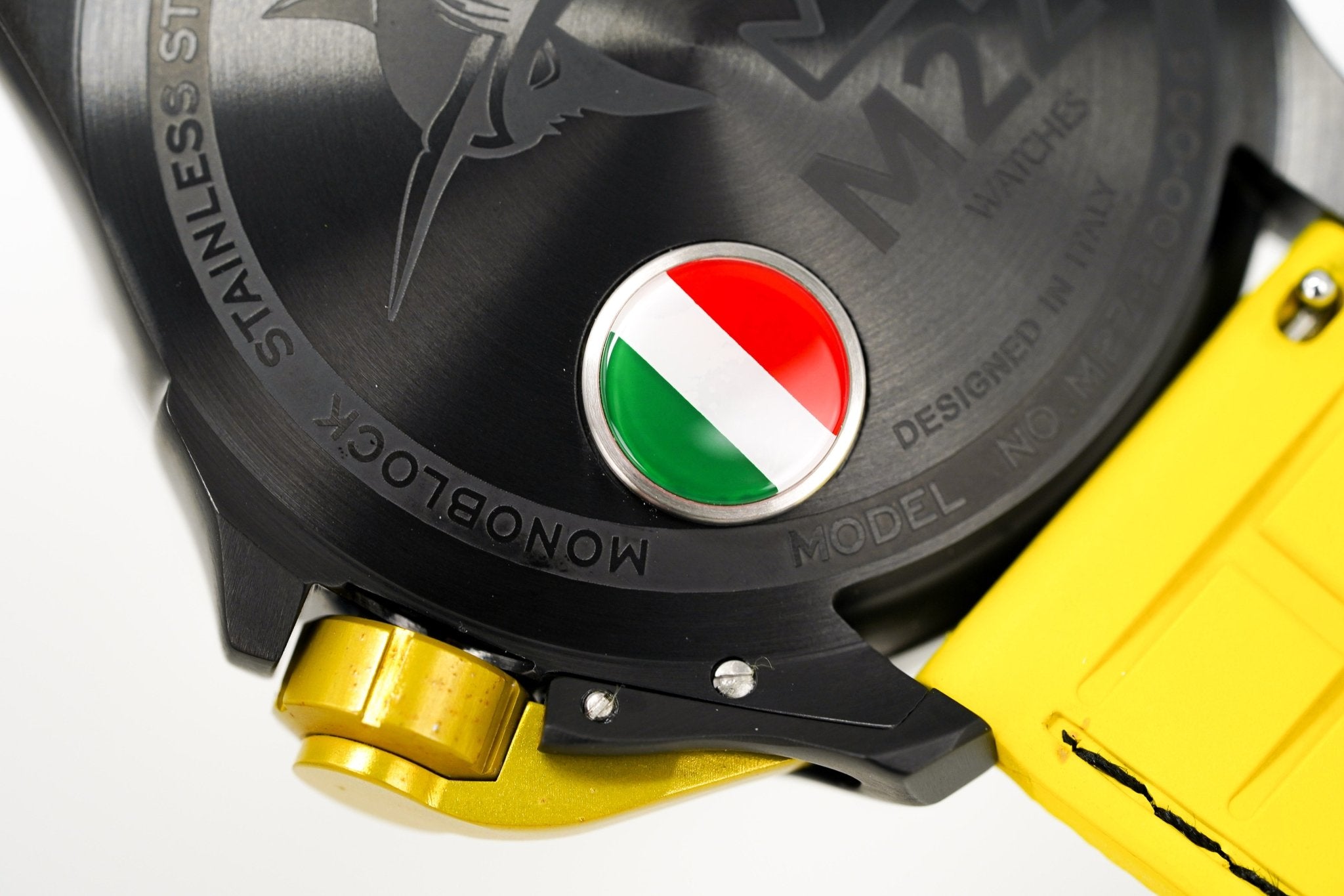 M2Z Men's Watch Diver 200 Yellow IP Black 200-006-GR8 Sunglasses