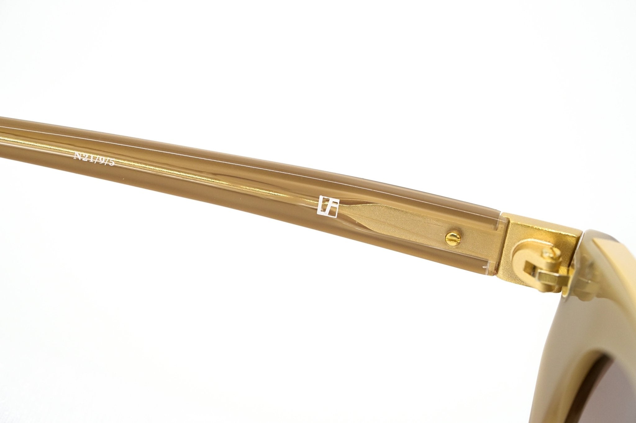 NO 21 Women's Sunglasses Cat Eye Gold-GR8 Sunglasses