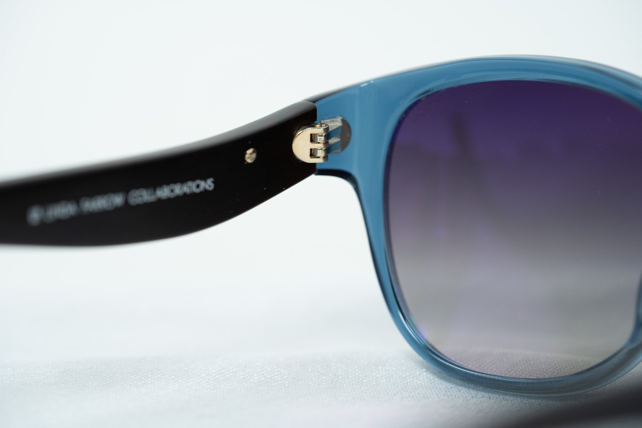 Oscar De La Renta Ladies Sunglasses Oval Blue and Grey ODLR30C4SUN-GR8 Sunglasses