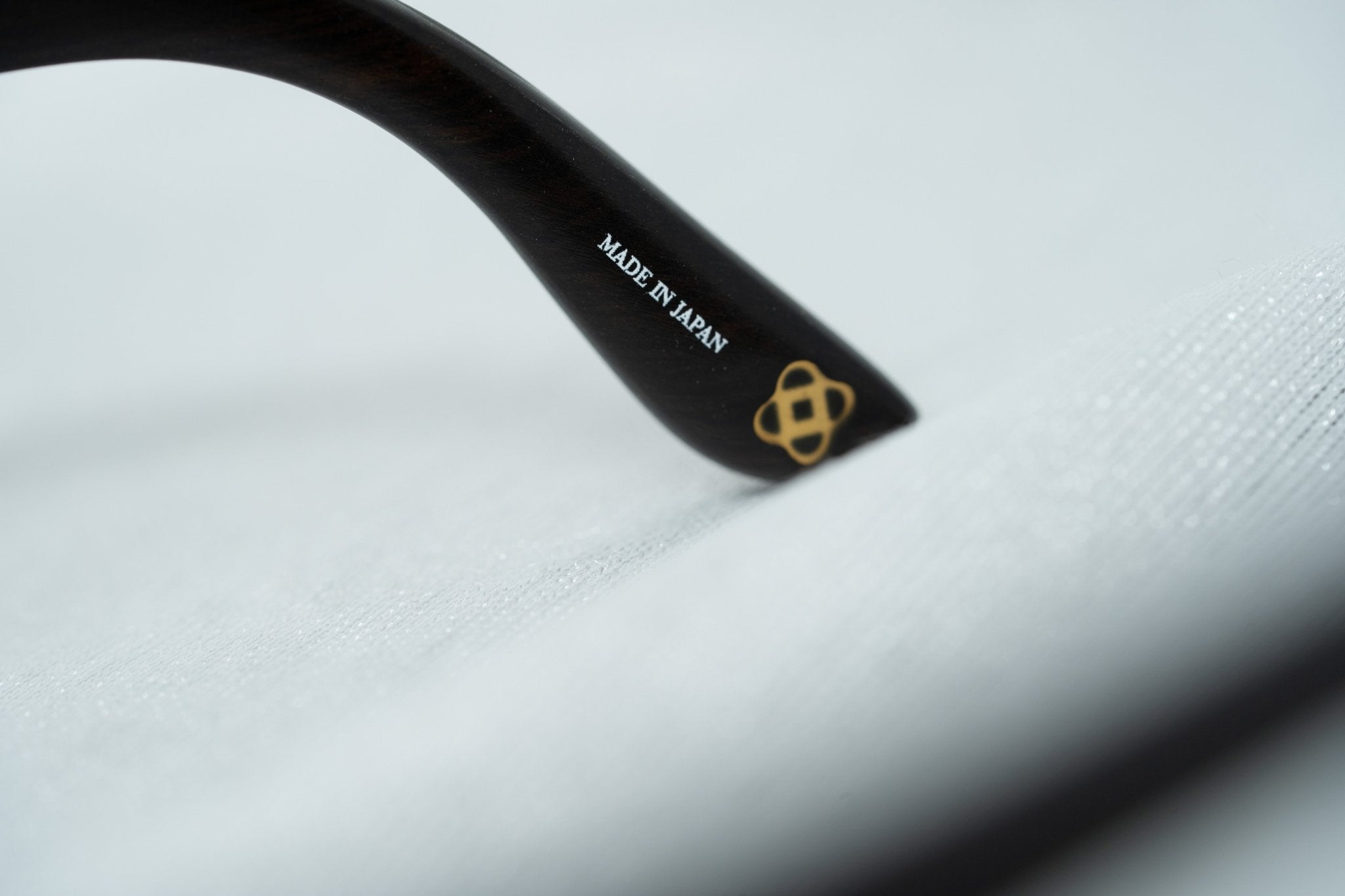 Oscar De La Renta Ladies Sunglasses Oval Blue and Grey ODLR30C4SUN-GR8 Sunglasses