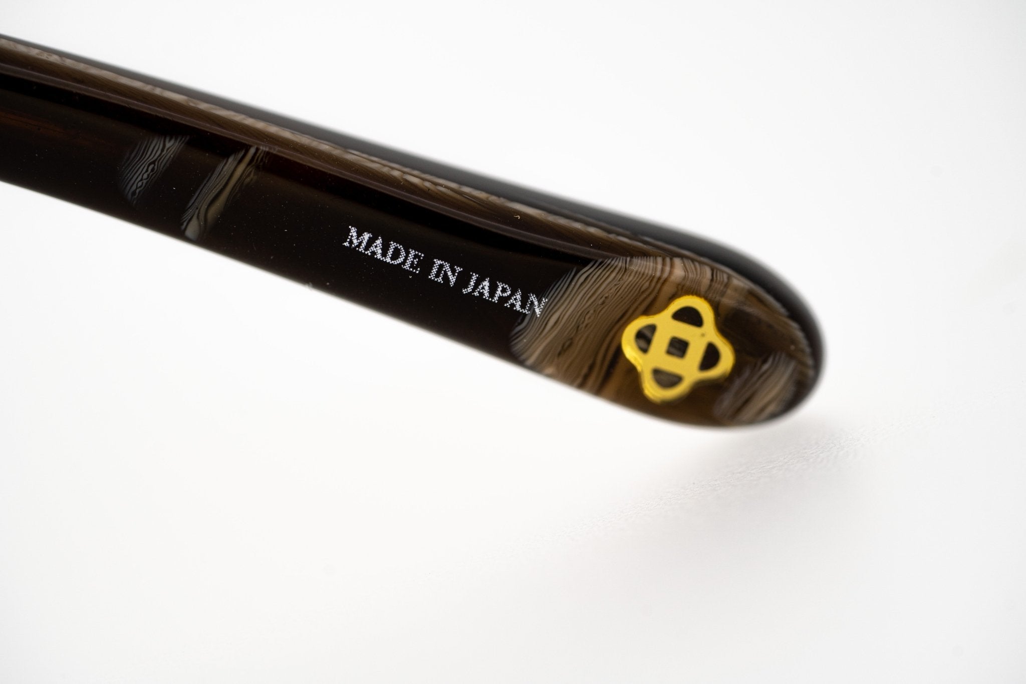 Oscar De La Renta Sunglasses Oval Frame Gold and Green-GR8 Sunglasses