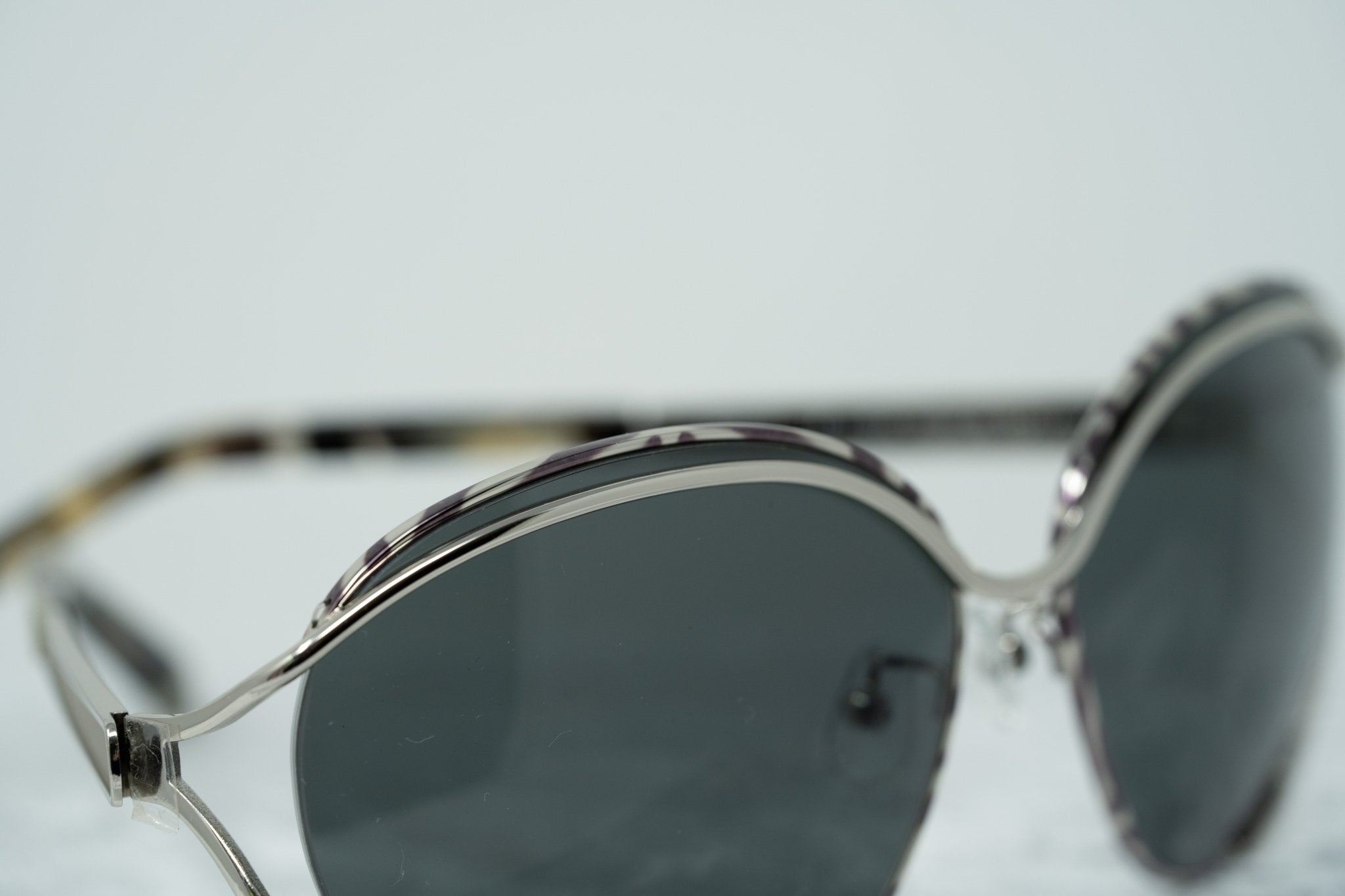 Oscar De La Renta Sunglasses Oval Black White and Grey-GR8 Sunglasses