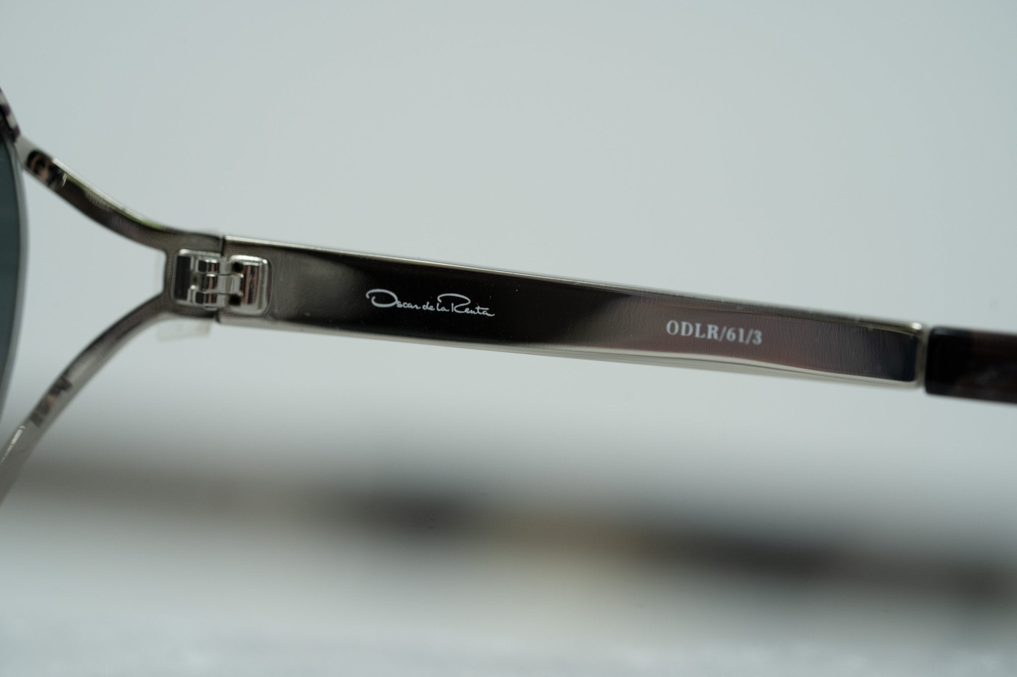 Oscar De La Renta Sunglasses Oval Black White and Grey-GR8 Sunglasses