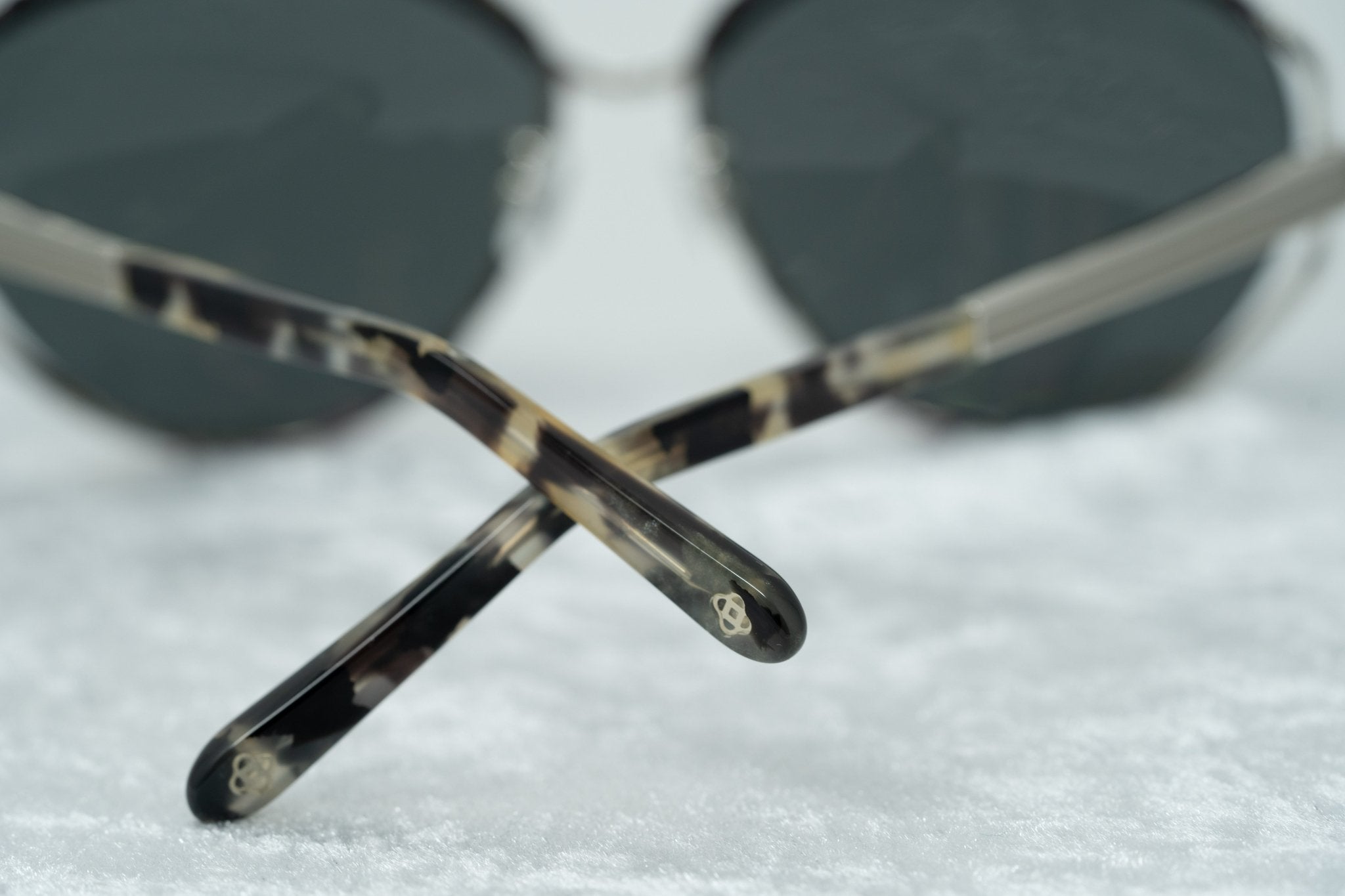 Oscar De La Renta Sunglasses Oval Black White and Grey-GR8 Sunglasses