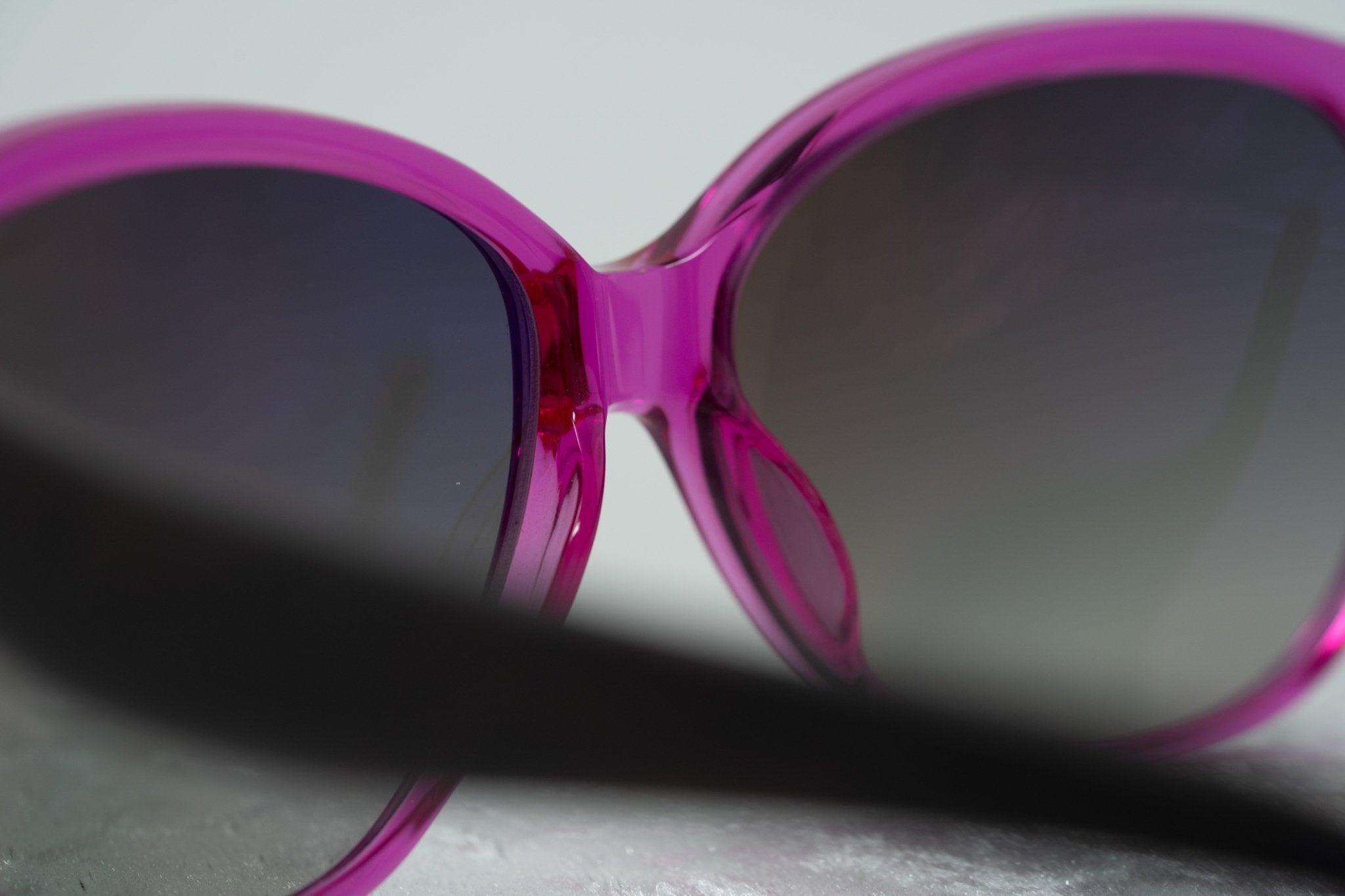 Oscar De La Renta Sunglasses Oval Pink and Dark Grey-GR8 Sunglasses