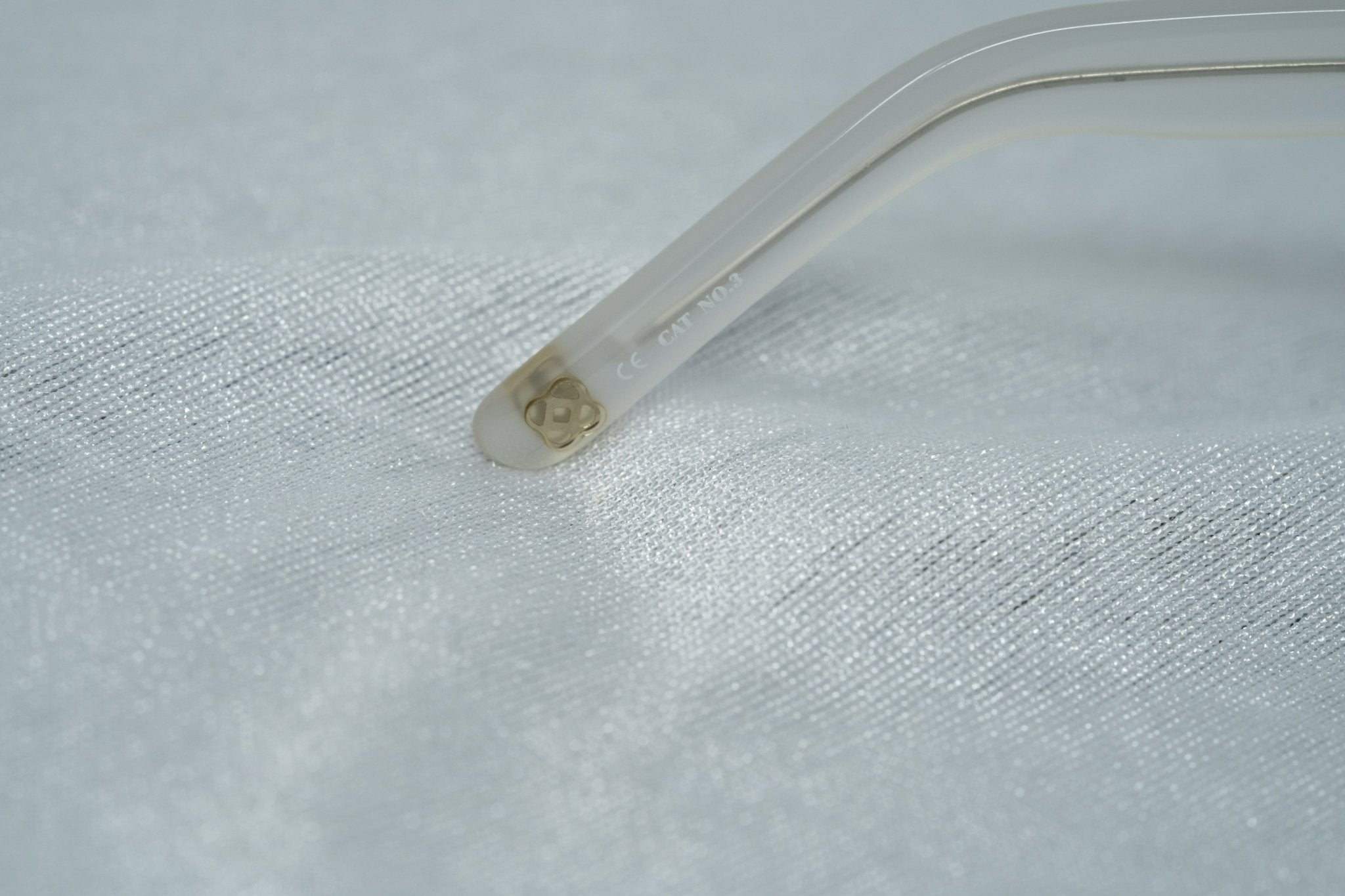 Oscar De La Renta Sunglasses Oversized Clear and Green-GR8 Sunglasses