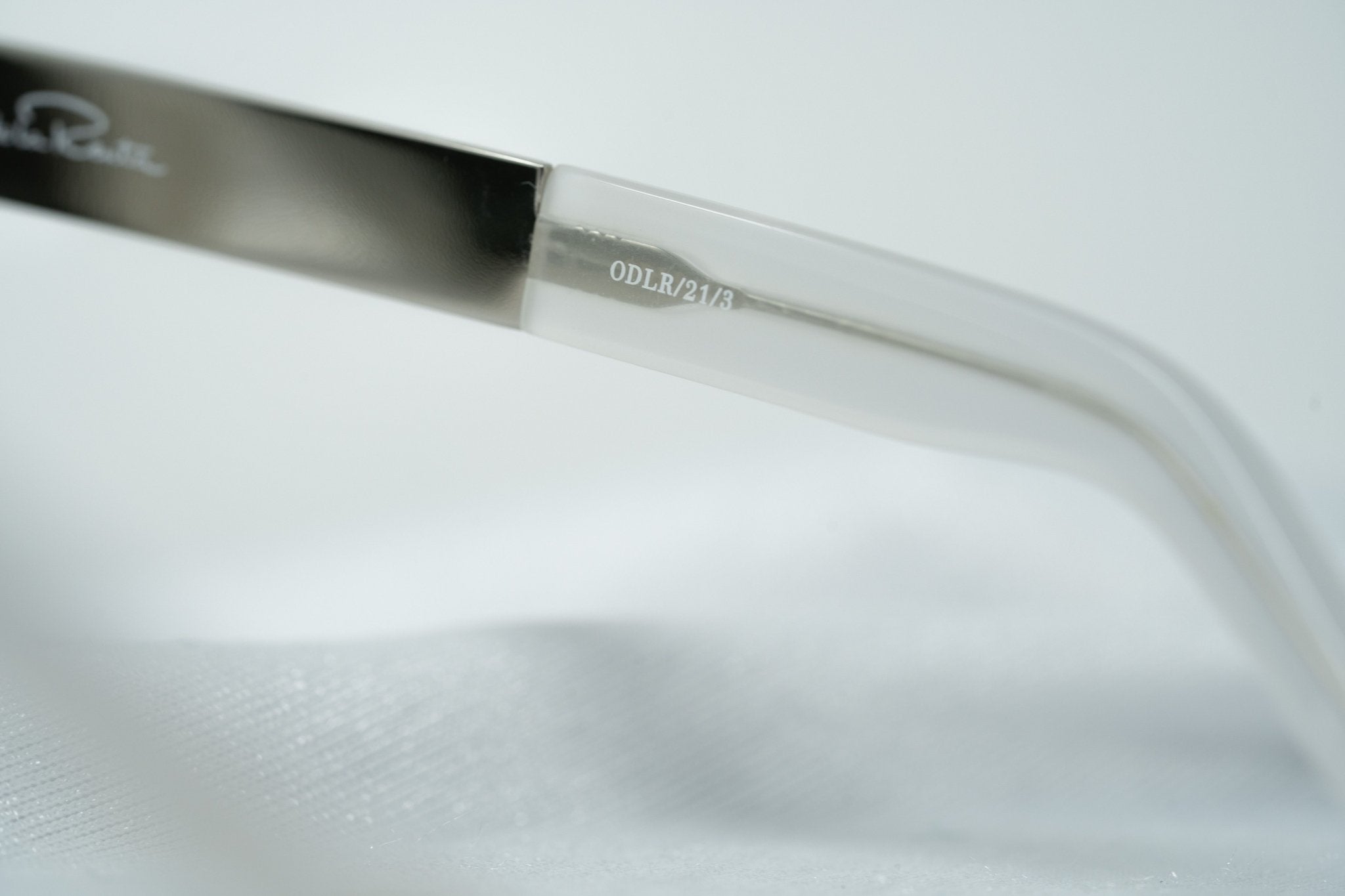 Oscar De La Renta Sunglasses Oversized Clear and Green-GR8 Sunglasses