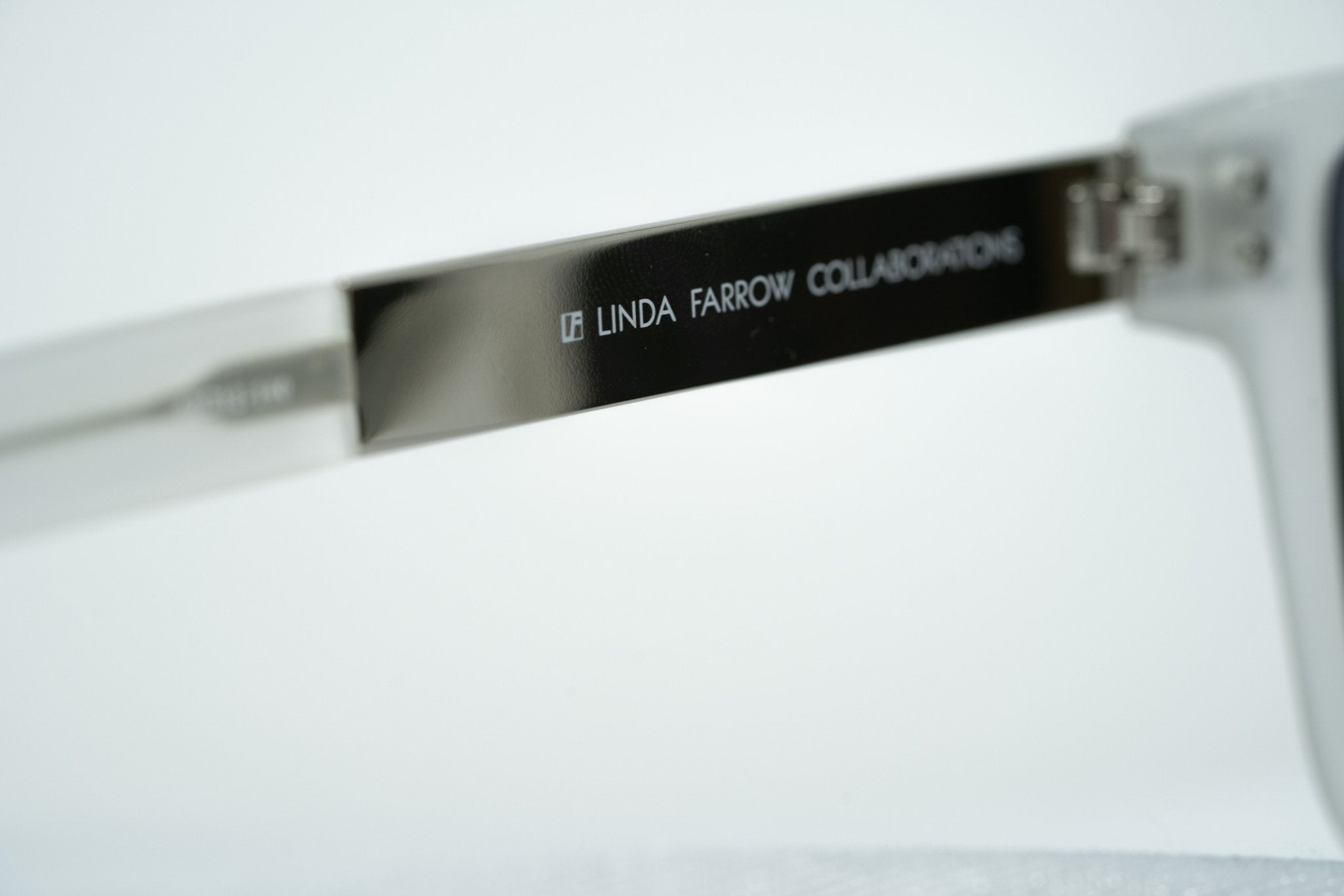 Oscar De La Renta Sunglasses Oversized Clear and Green-GR8 Sunglasses