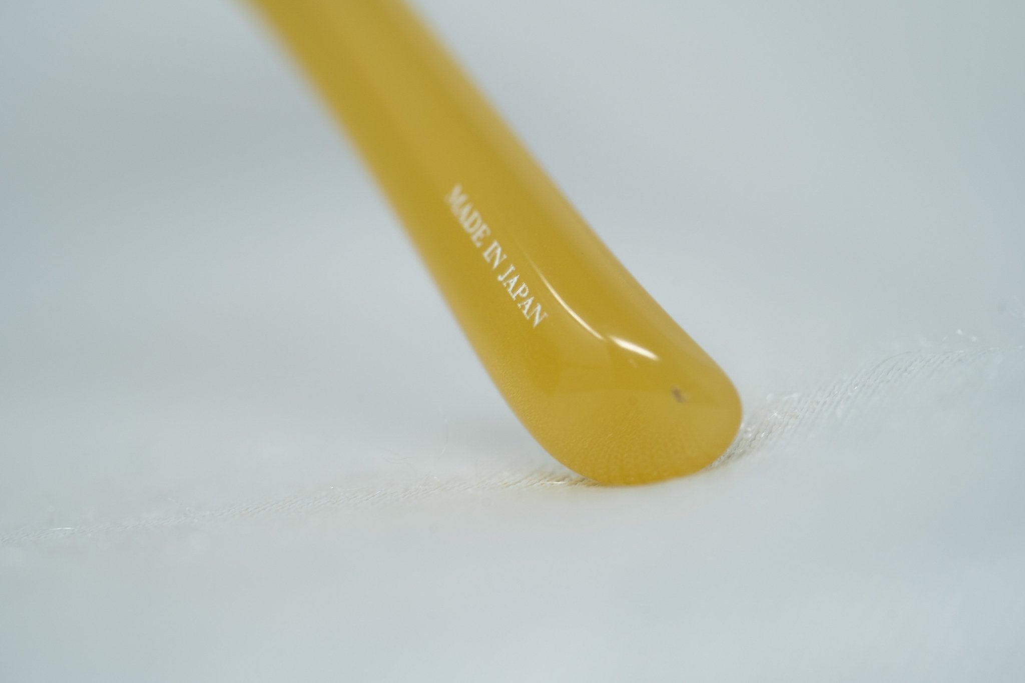 Oscar De La Renta Sunglasses Oversized Beige and Grey-GR8 Sunglasses