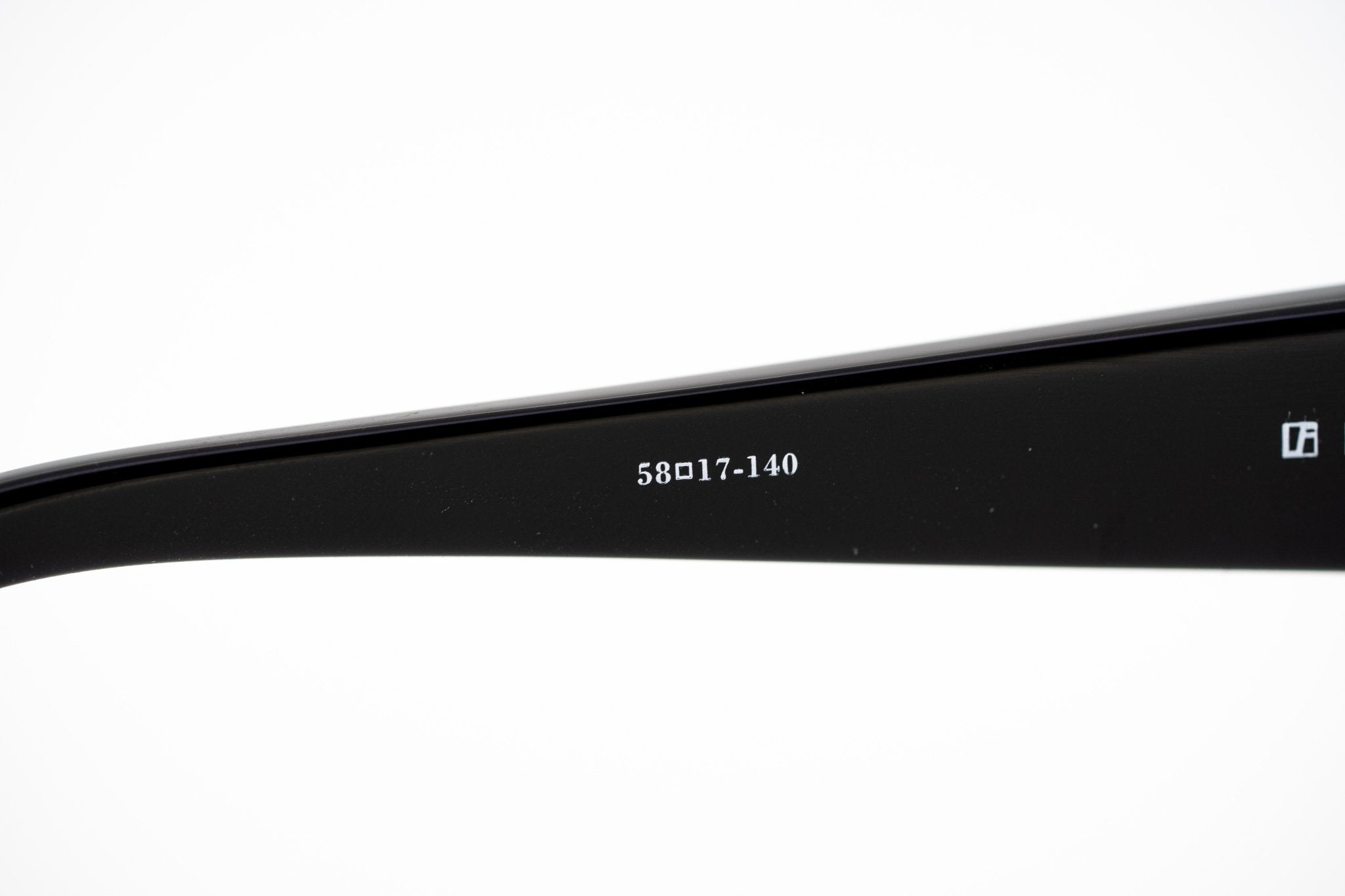 Oscar De La Renta Sunglasses Oversized Black and Grey-GR8 Sunglasses