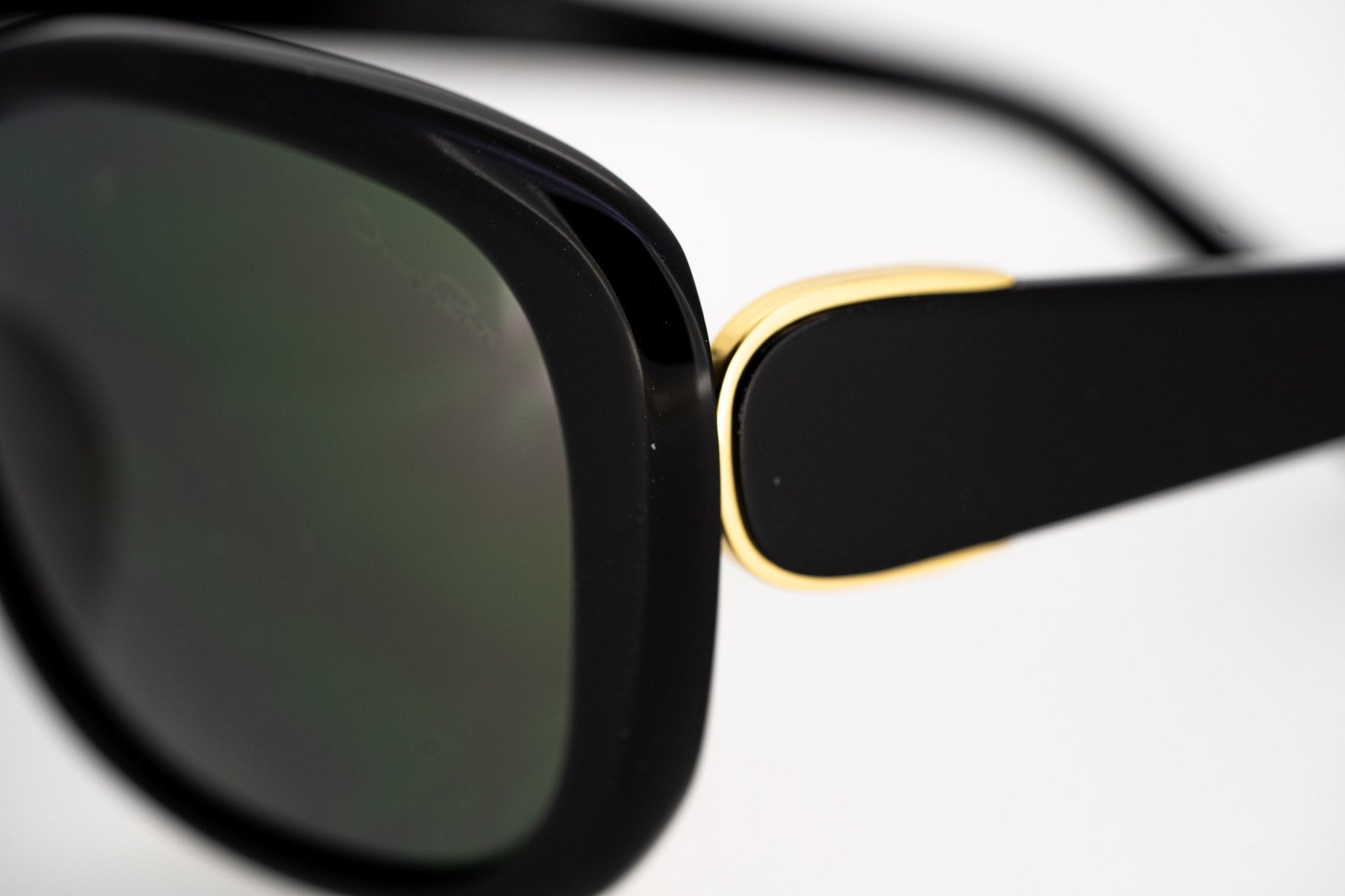 Oscar De La Renta Sunglasses Oversized Black and Grey-GR8 Sunglasses