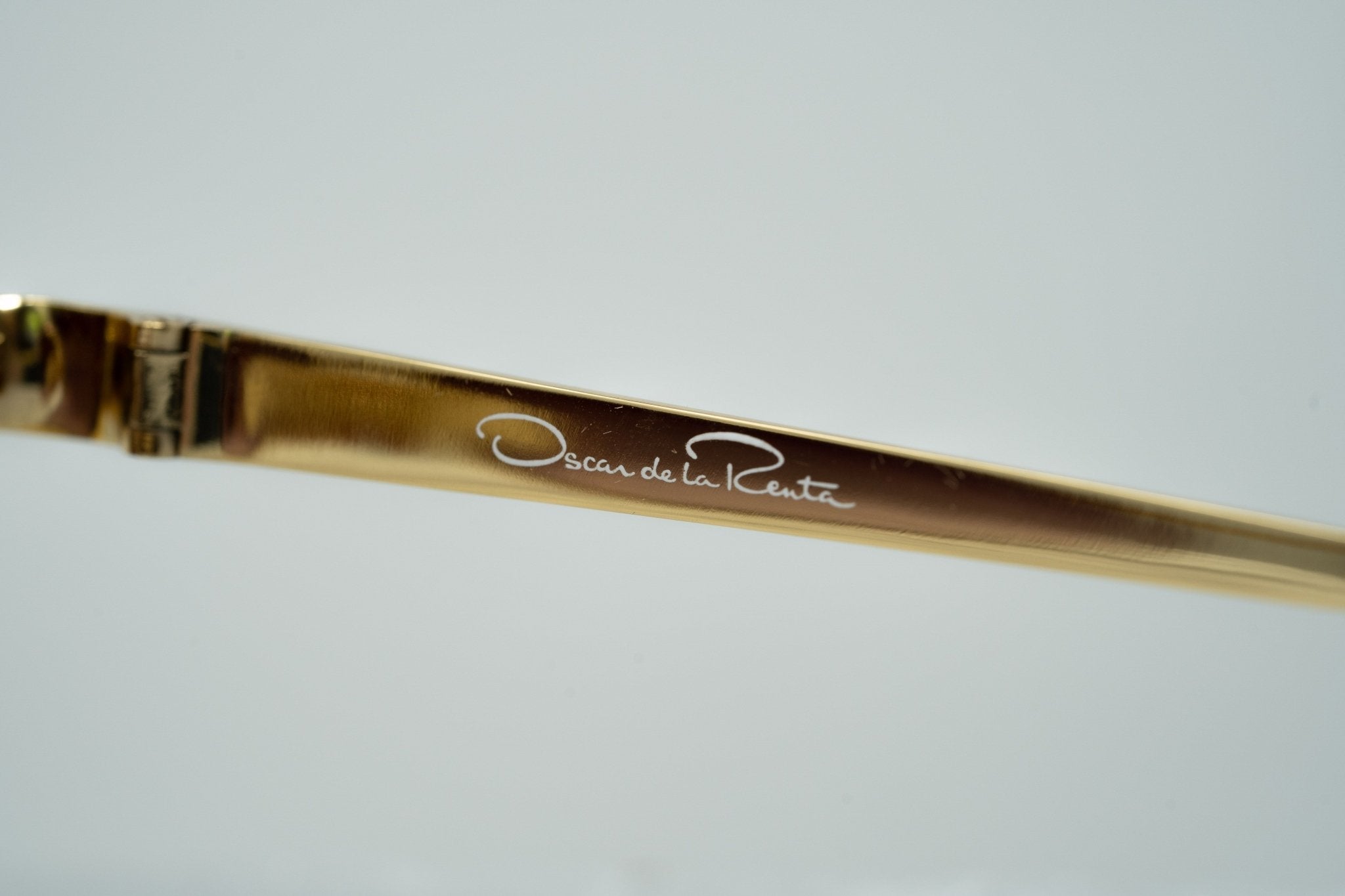 Oscar De La Renta Sunglasses Oversized Gold and Purple-GR8 Sunglasses