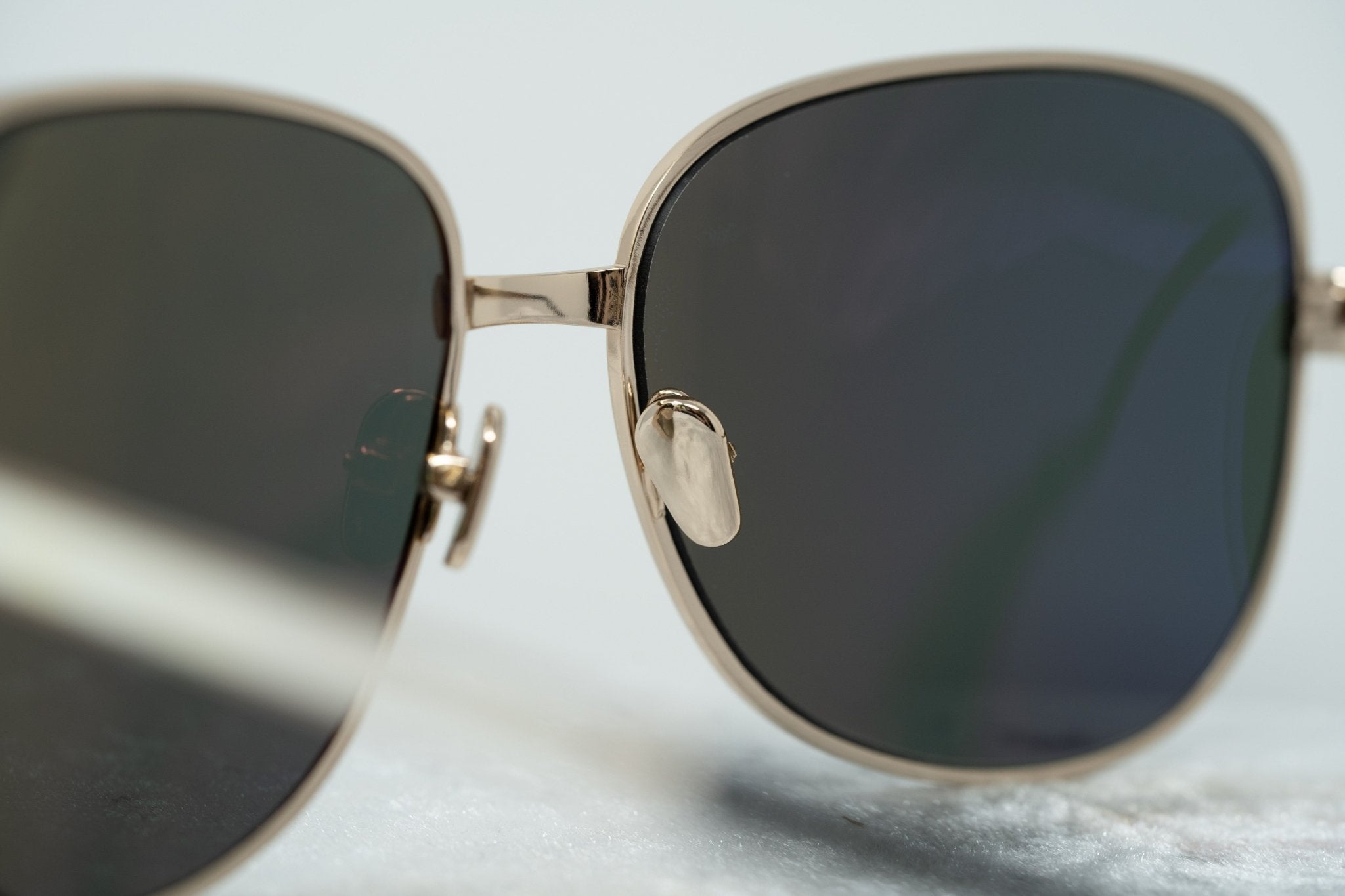 Oscar De La Renta Sunglasses Oversized Rose Gold and Green-GR8 Sunglasses