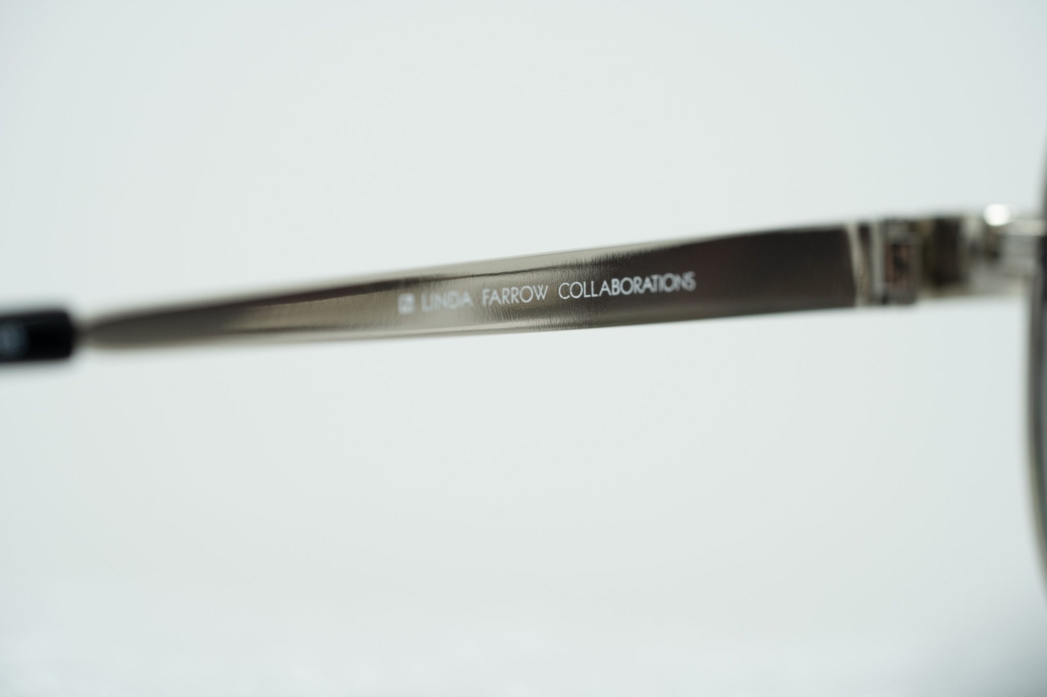 Oscar De La Renta Sunglasses Oversized Silver and Grey-GR8 Sunglasses