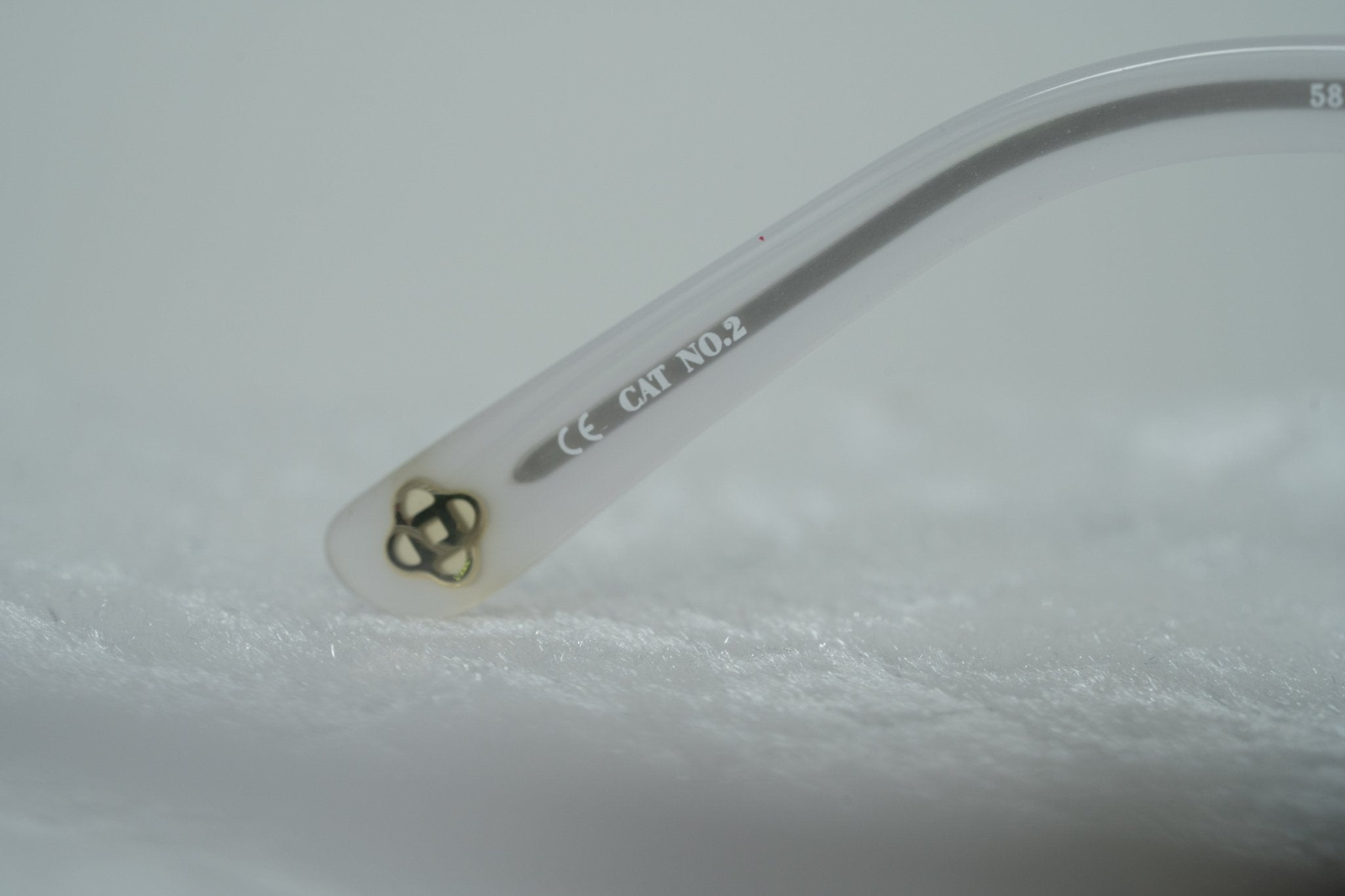 Oscar De La Renta Sunglasses Oversized Silver Light Oyster and Grey-GR8 Sunglasses