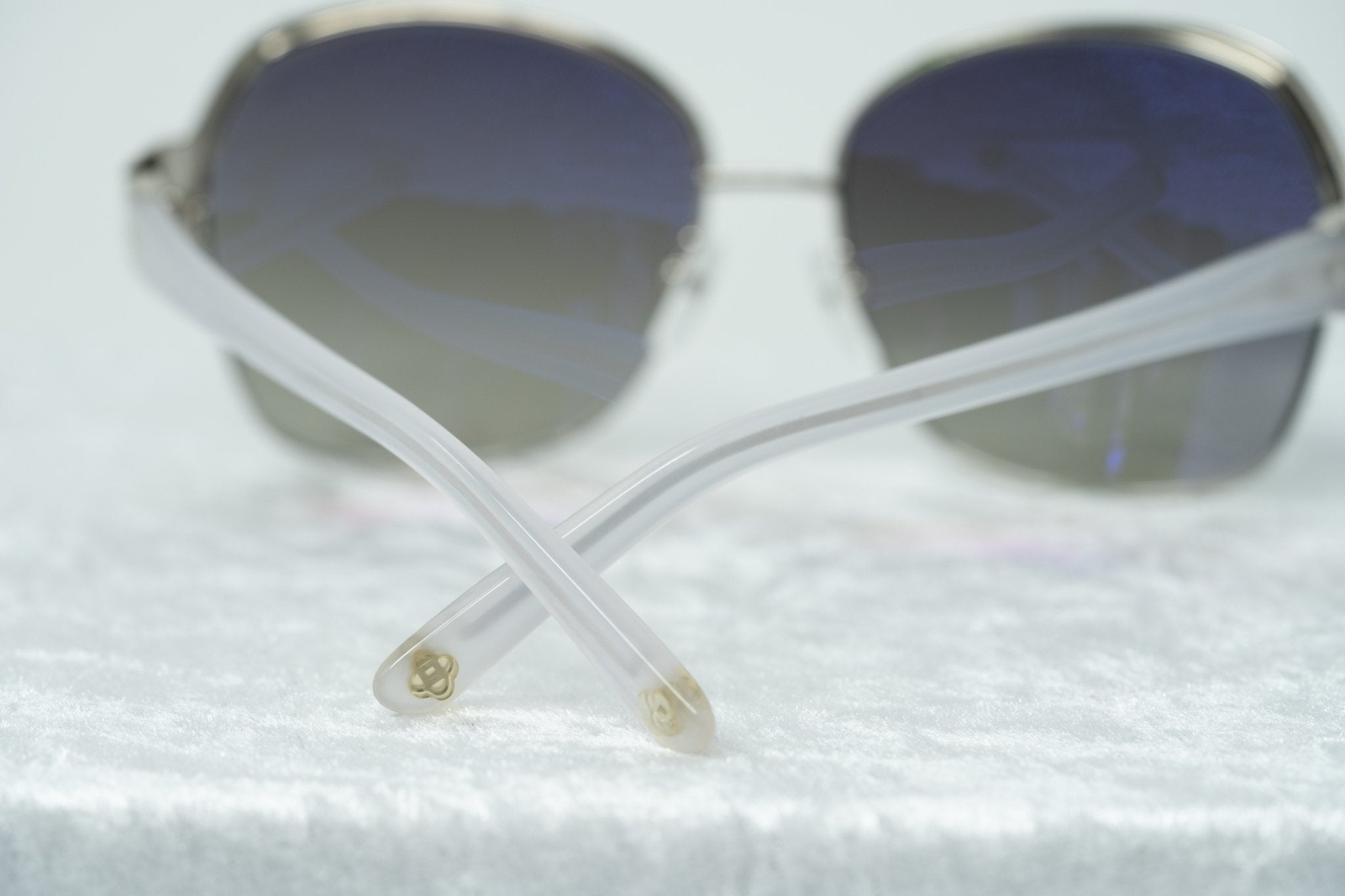 Oscar De La Renta Sunglasses Oversized Silver Light Oyster and Grey-GR8 Sunglasses