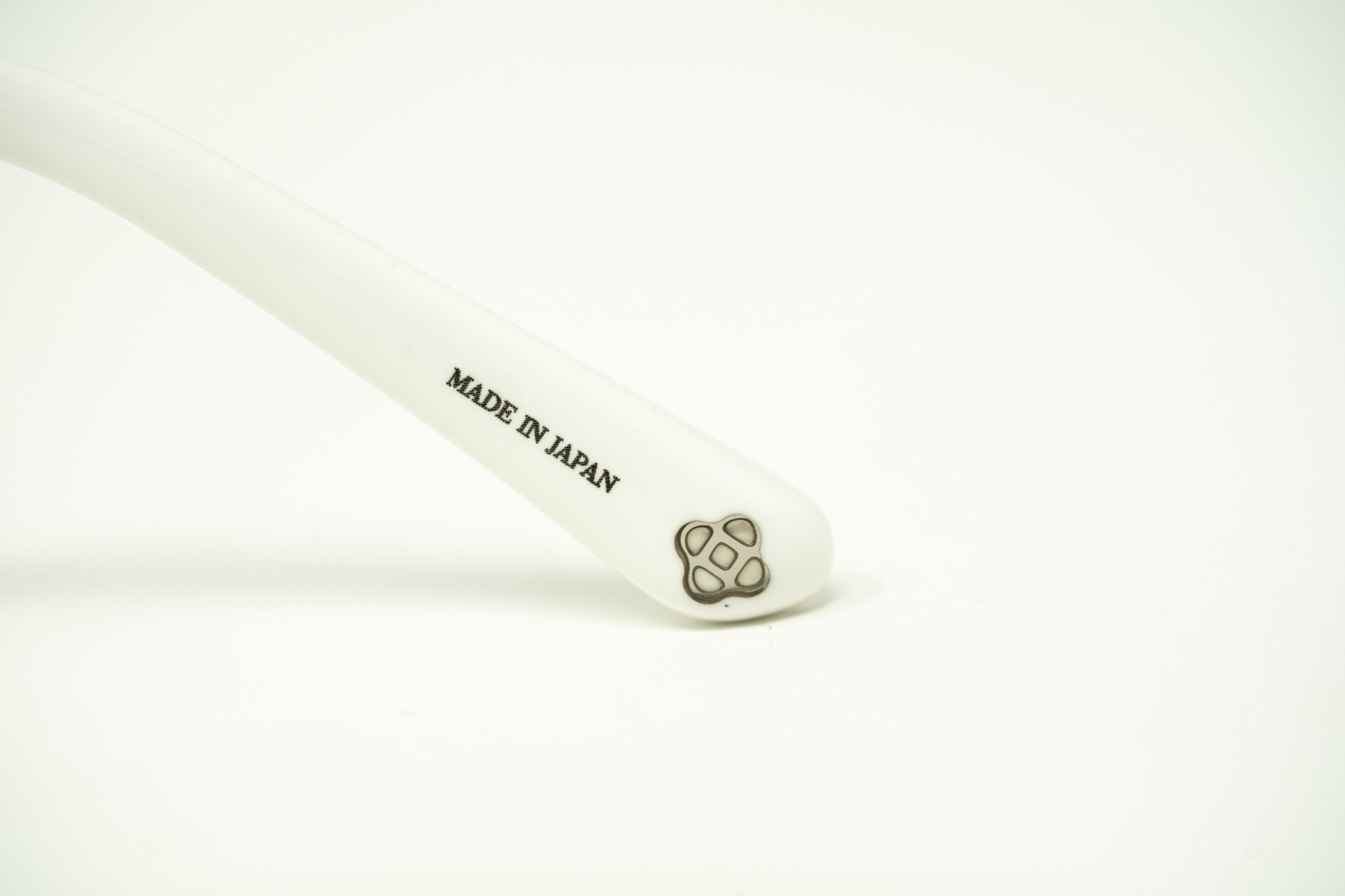 Oscar De La Renta Sunglasses Oversized Silver White and Grey-GR8 Sunglasses