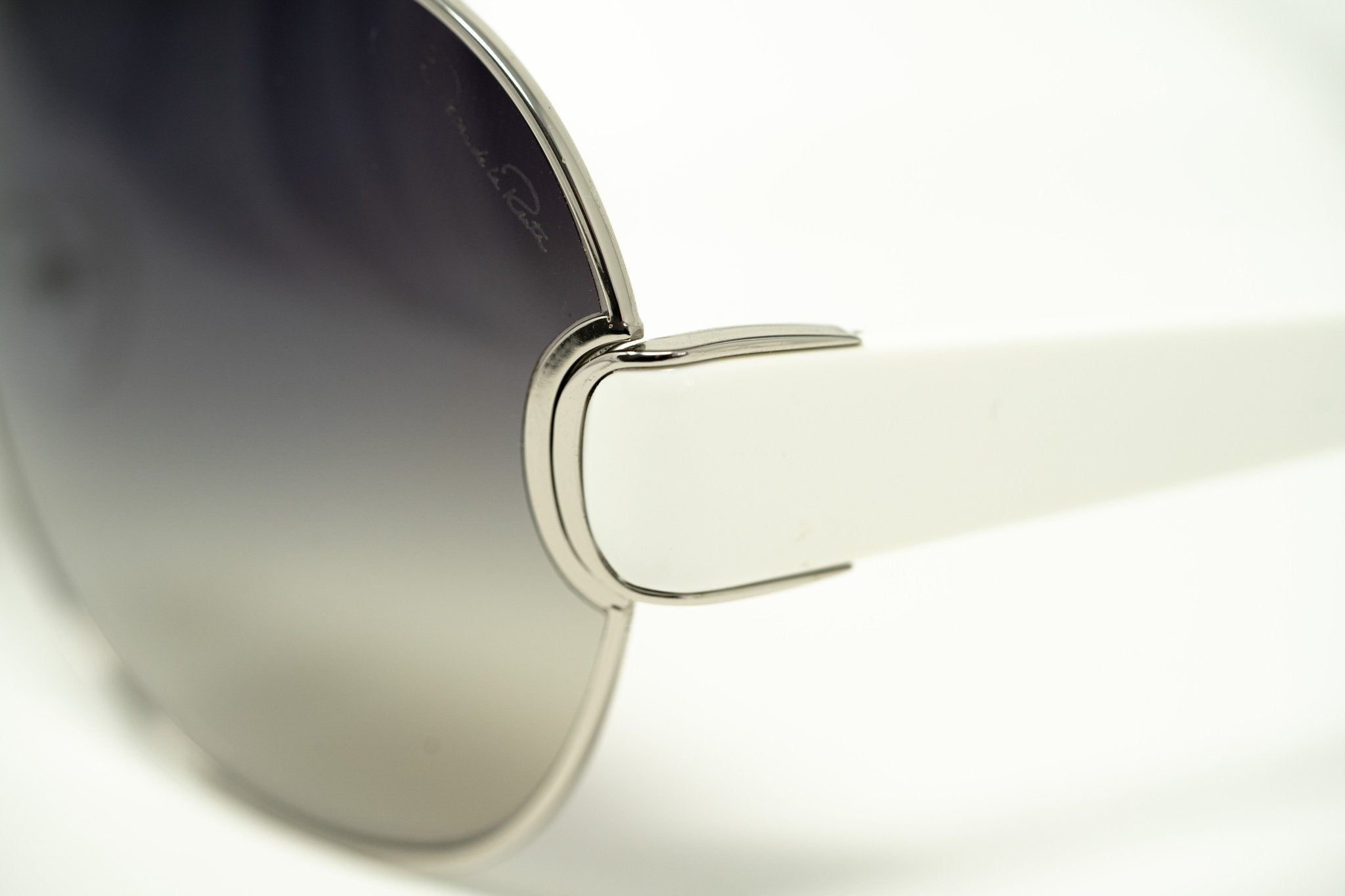 Oscar De La Renta Sunglasses Oversized Silver White and Grey-GR8 Sunglasses