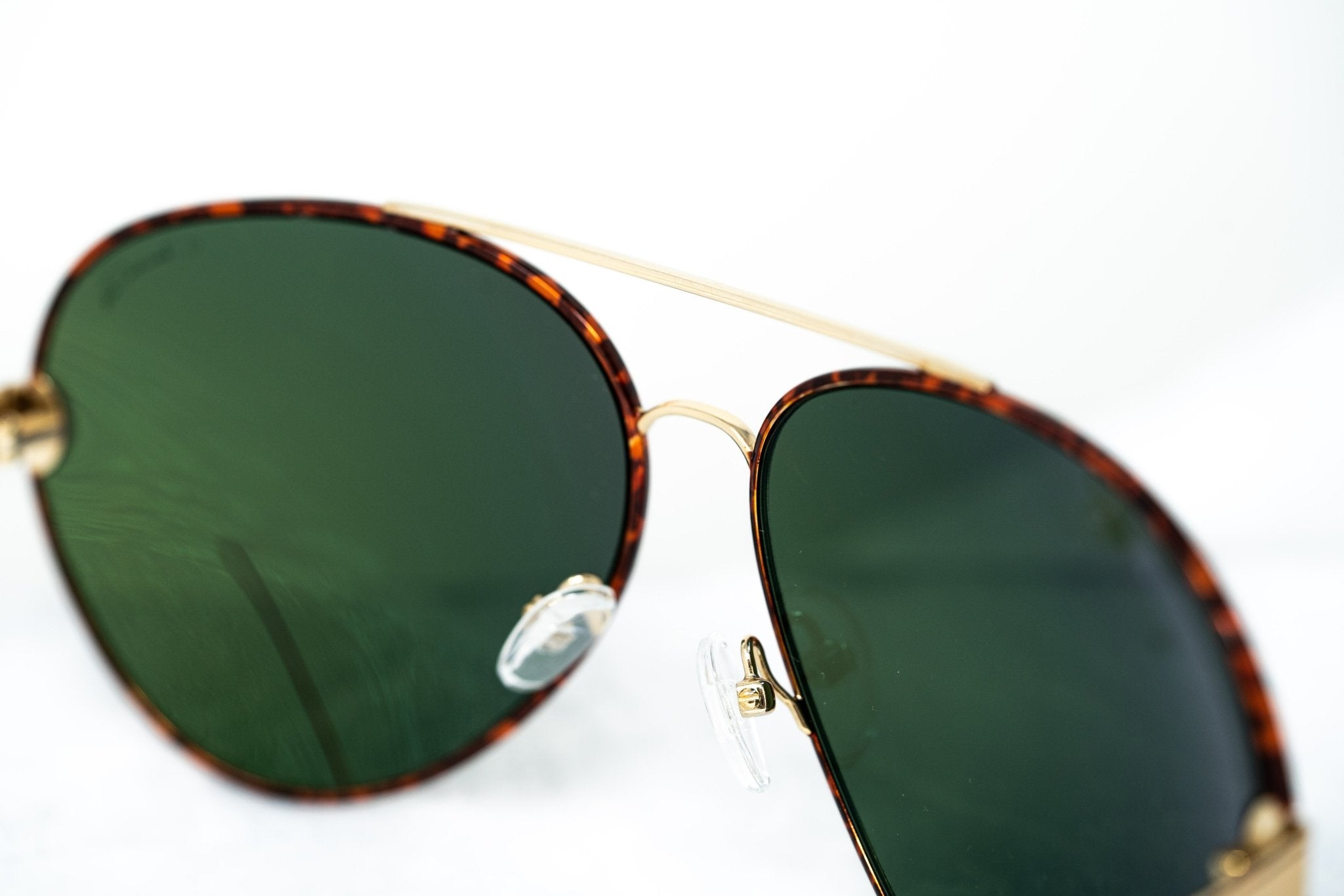 Oscar De La Renta Sunglasses Amber and Green-GR8 Sunglasses