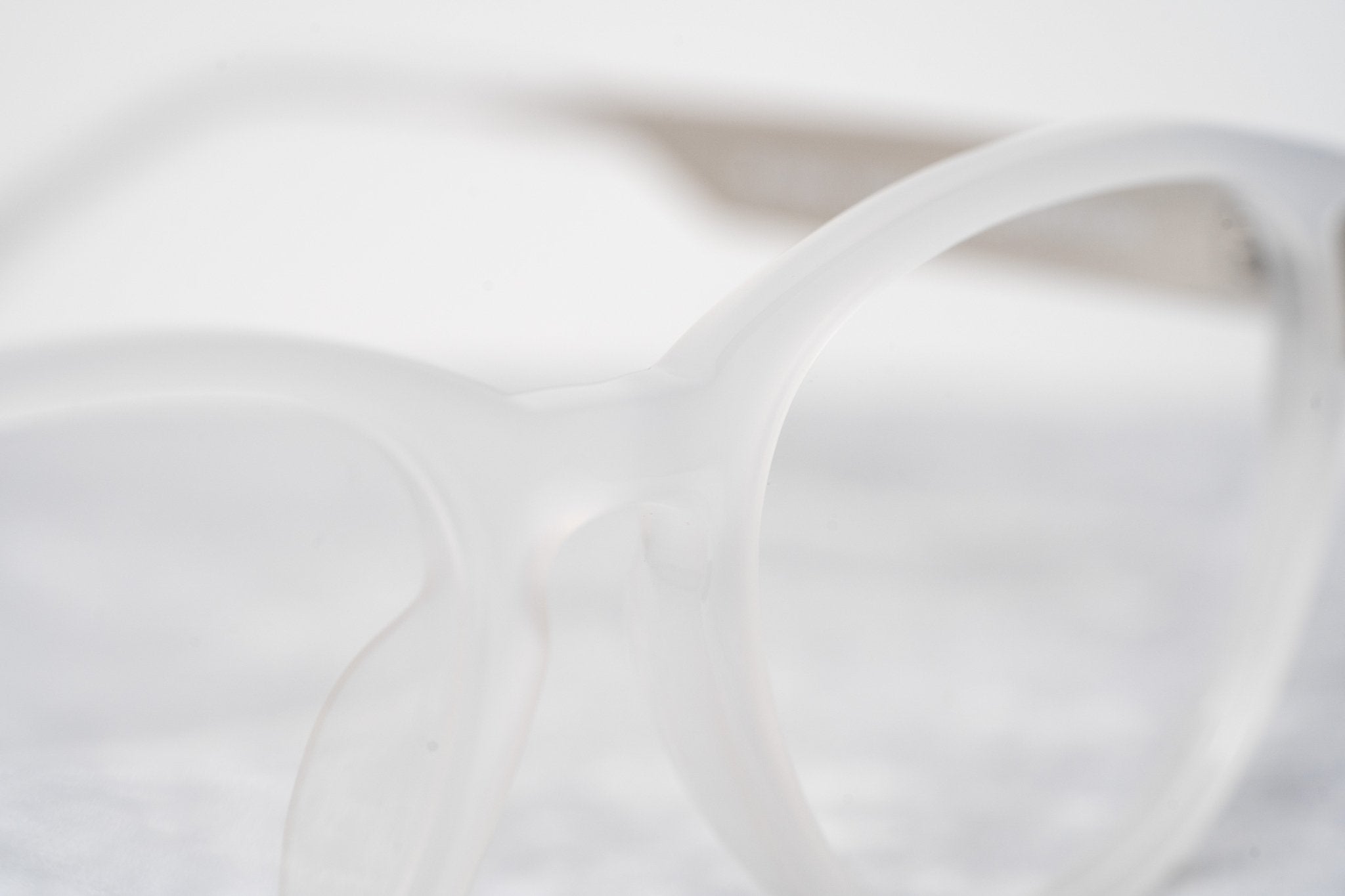 Oscar De La Renta Eyeglasses Oval Ivory White and Clear-GR8 Sunglasses