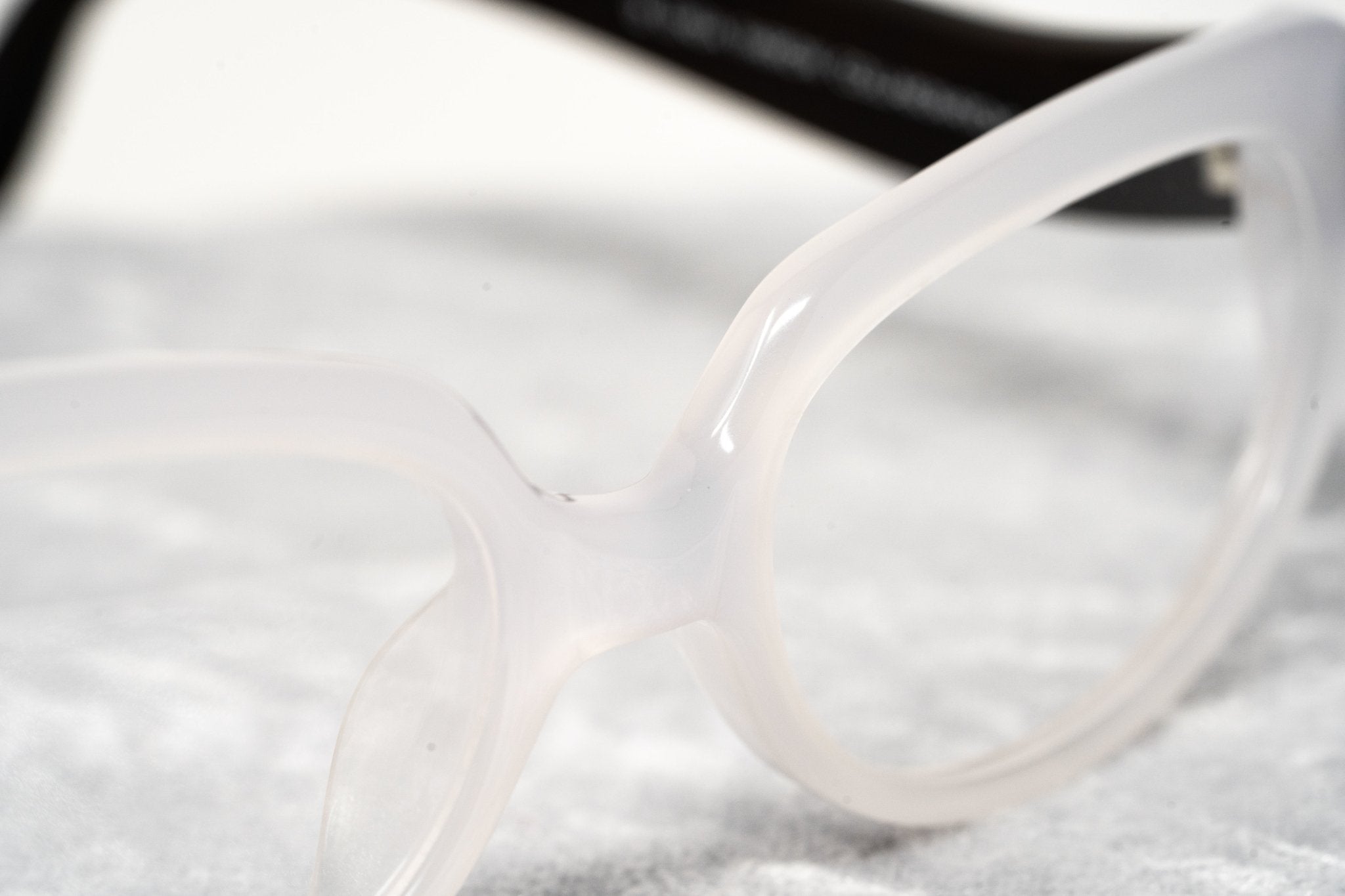 Oscar De La Renta Eyeglasses Sandalwood Cat Eye Ivory and Clear-GR8 Sunglasses