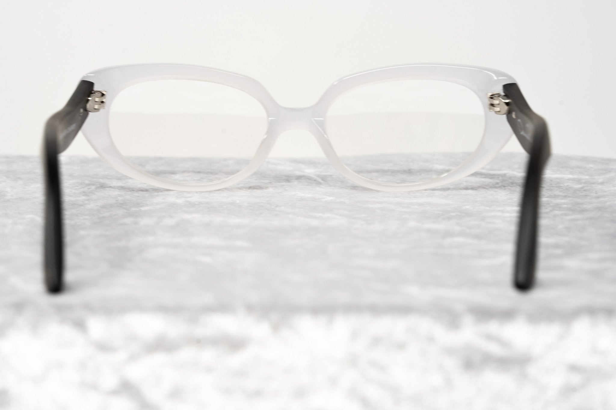 Oscar De La Renta Eyeglasses Sandalwood Cat Eye Ivory and Clear-GR8 Sunglasses