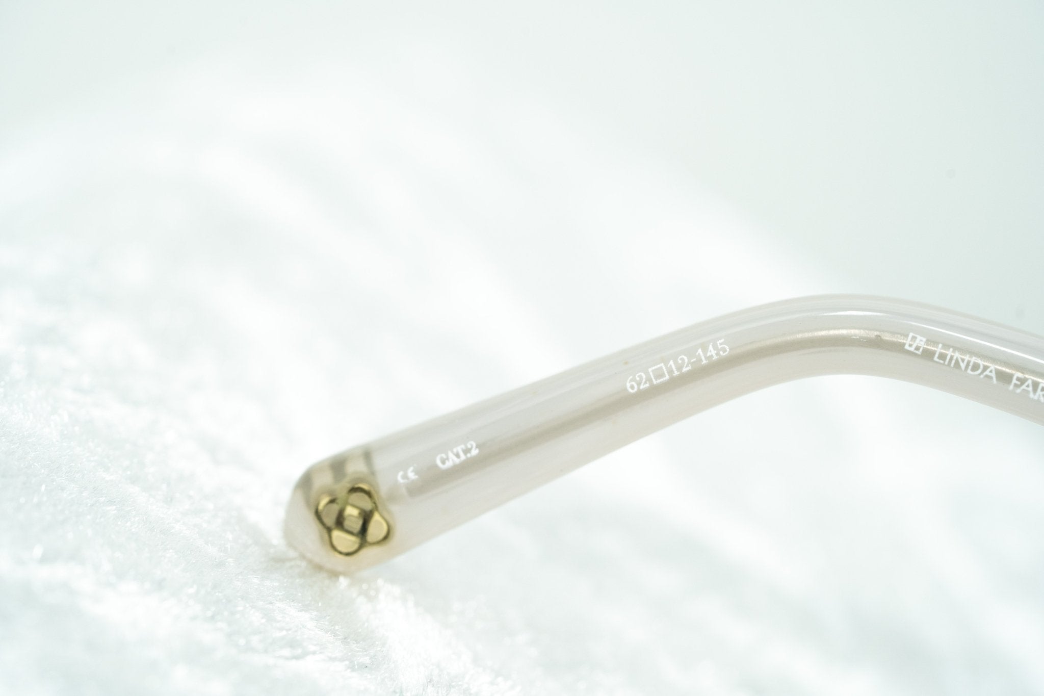 Oscar De La Renta Women Sunglasses Oversized Ivory and Grey-GR8 Sunglasses