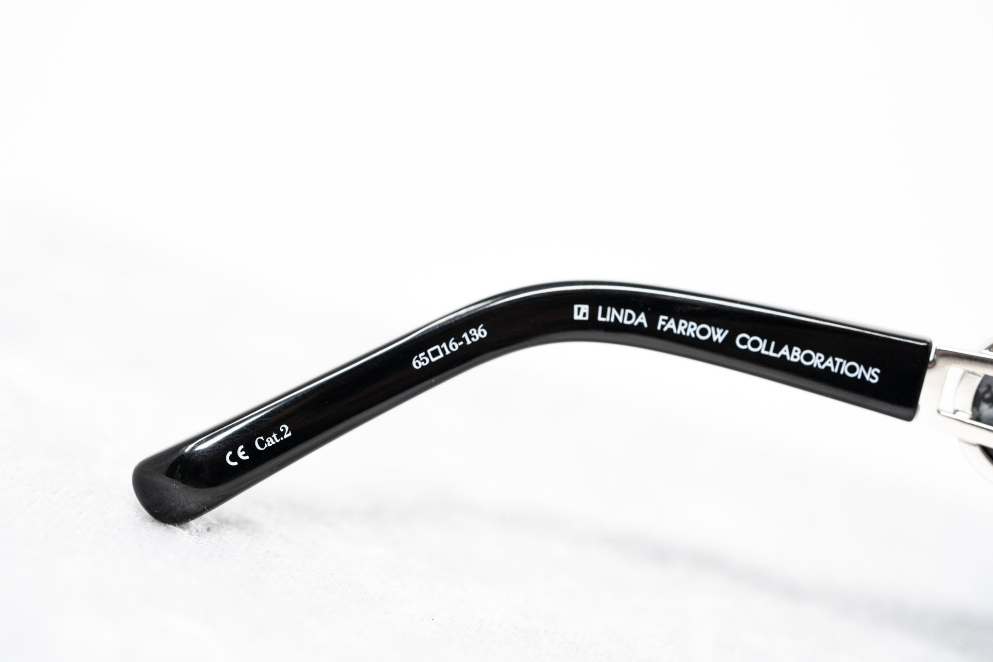 Oscar De La Renta Sunglasses Oval Silver and Grey-GR8 Sunglasses