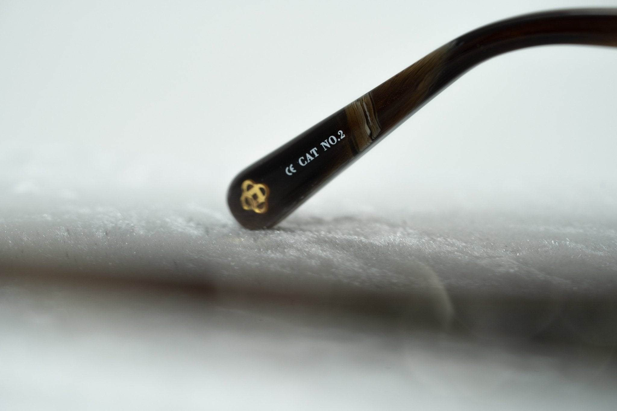 Oscar De La Renta Sunglasses Oversized Horn and Grey-GR8 Sunglasses