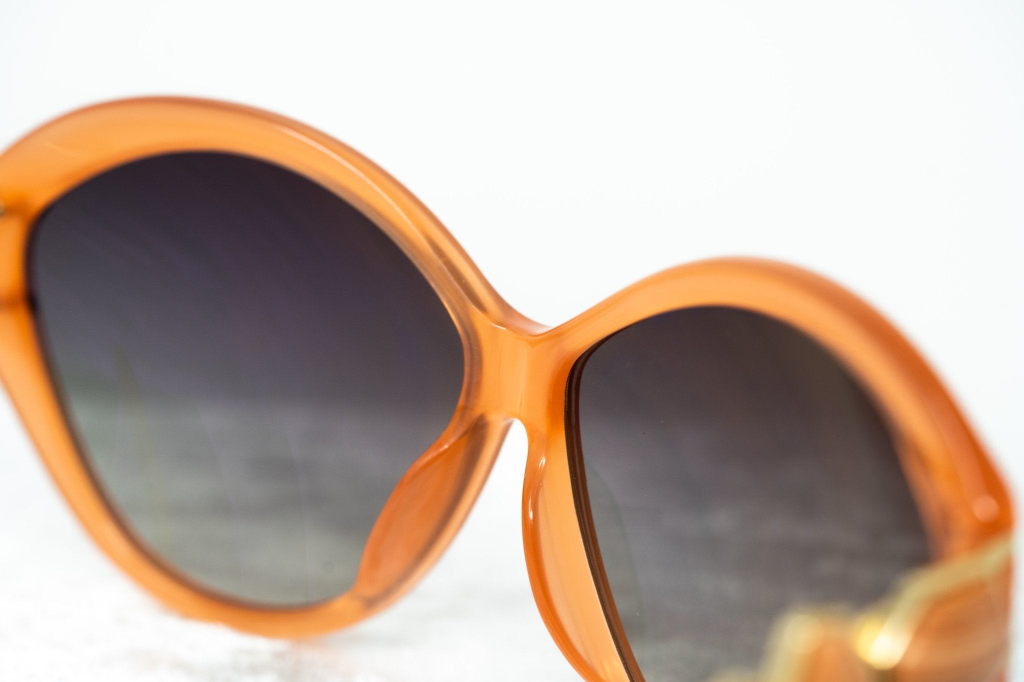 Oscar De La Renta Sunglasses Oversized Orange-GR8 Sunglasses