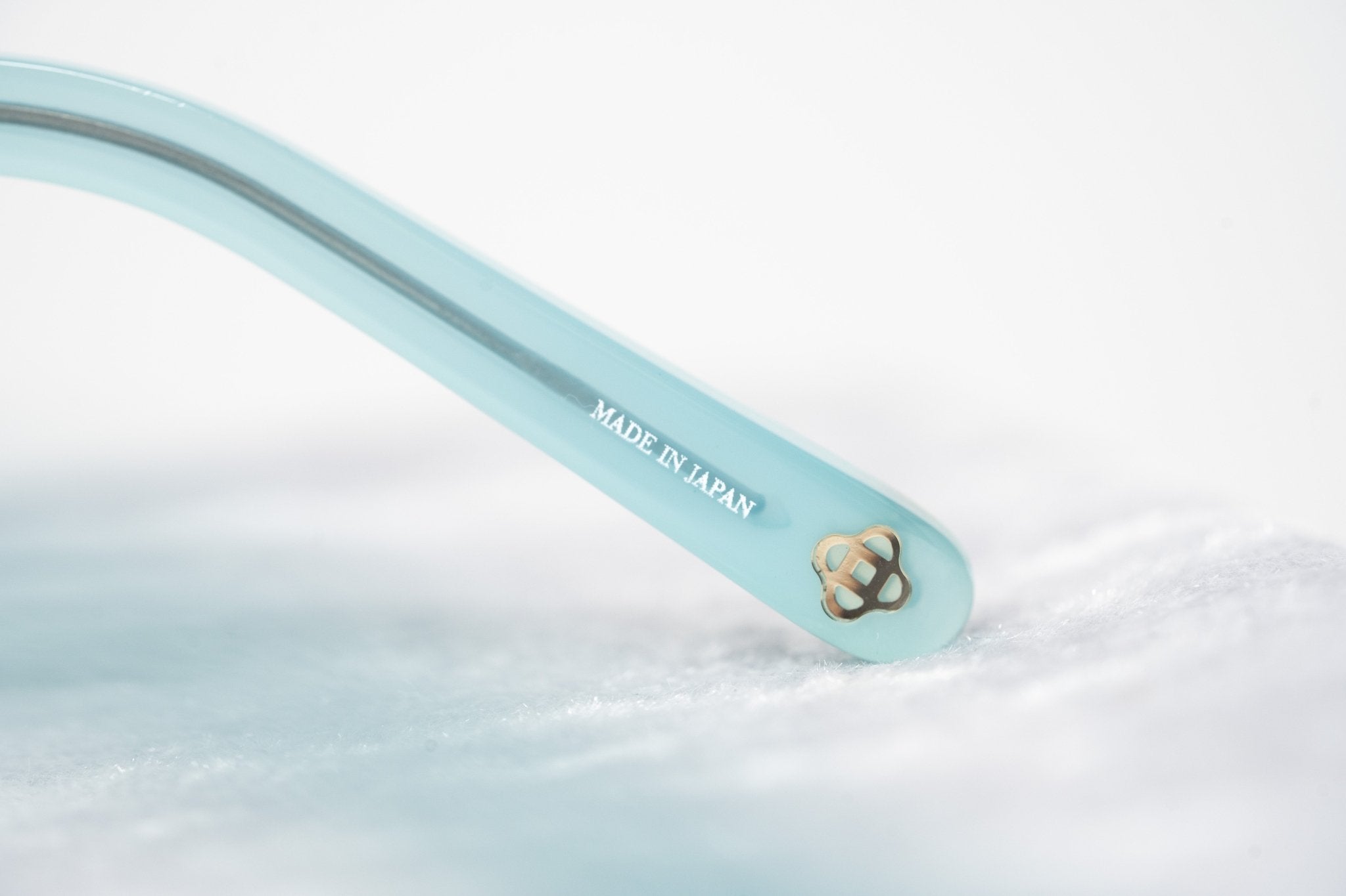 Oscar De La Renta Sunglasses Oversized Aqua and Grey-GR8 Sunglasses