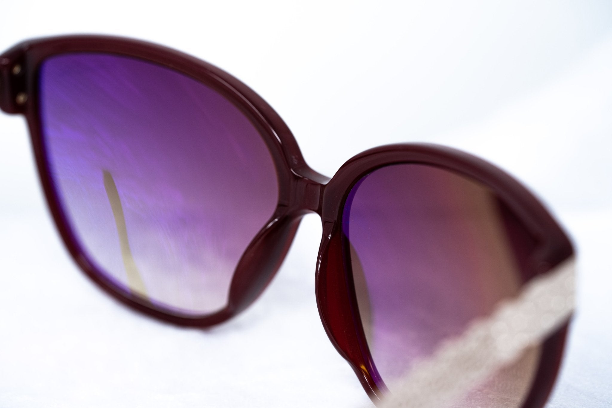 Oscar De La Renta Sunglasses Oval Deep Red and Brown-GR8 Sunglasses