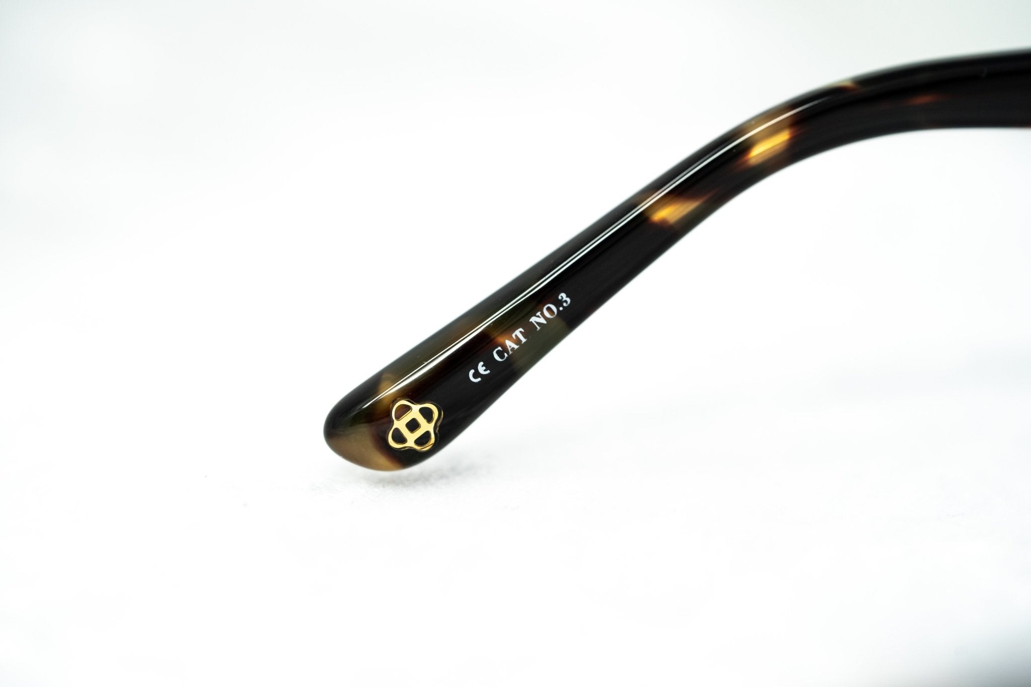 Oscar De La Renta Sunglasses Oversized Tortoise Shell and Grey-GR8 Sunglasses