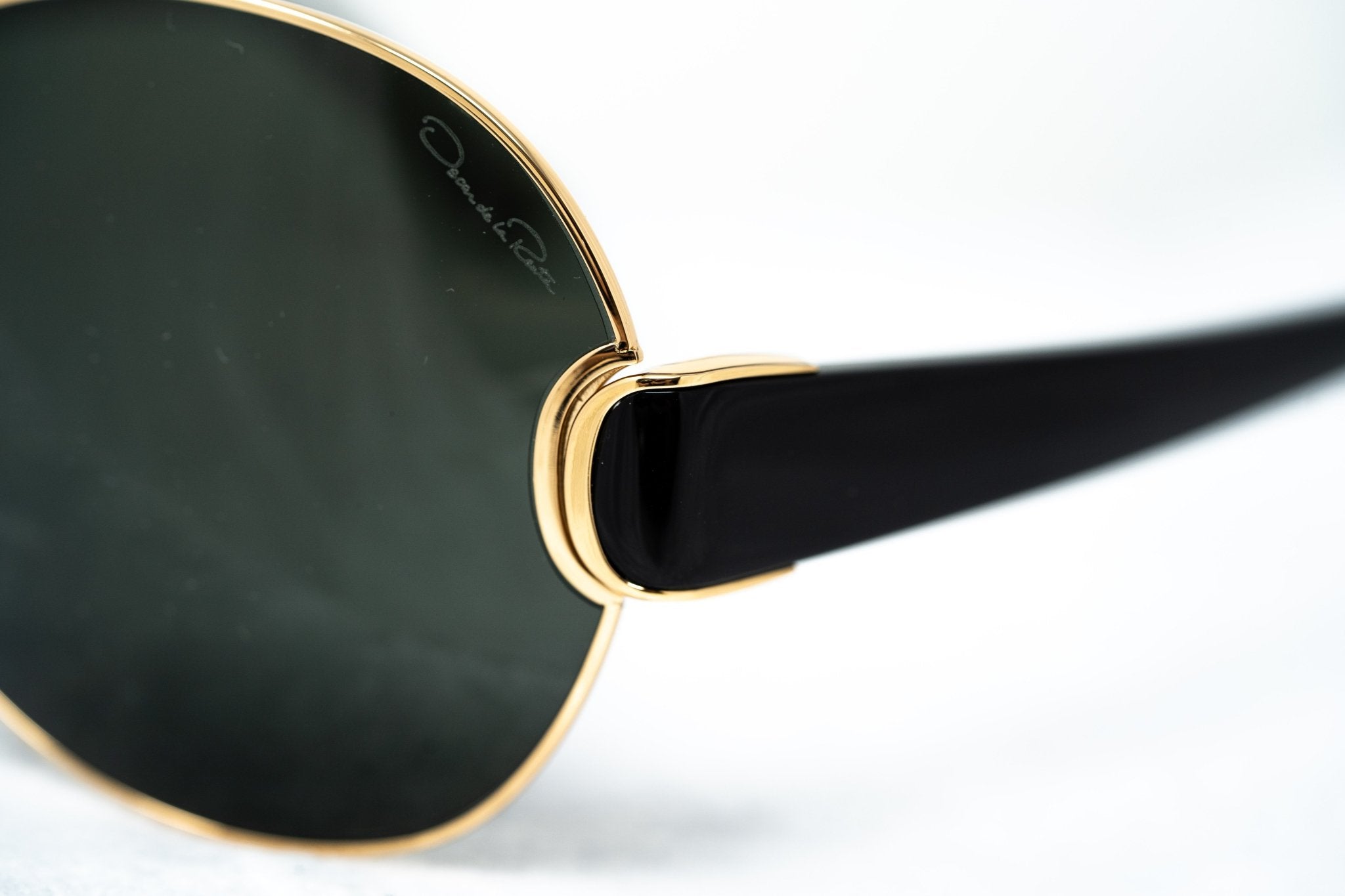 Oscar De La Renta Sunglasses Oversized Gold and Grey-GR8 Sunglasses