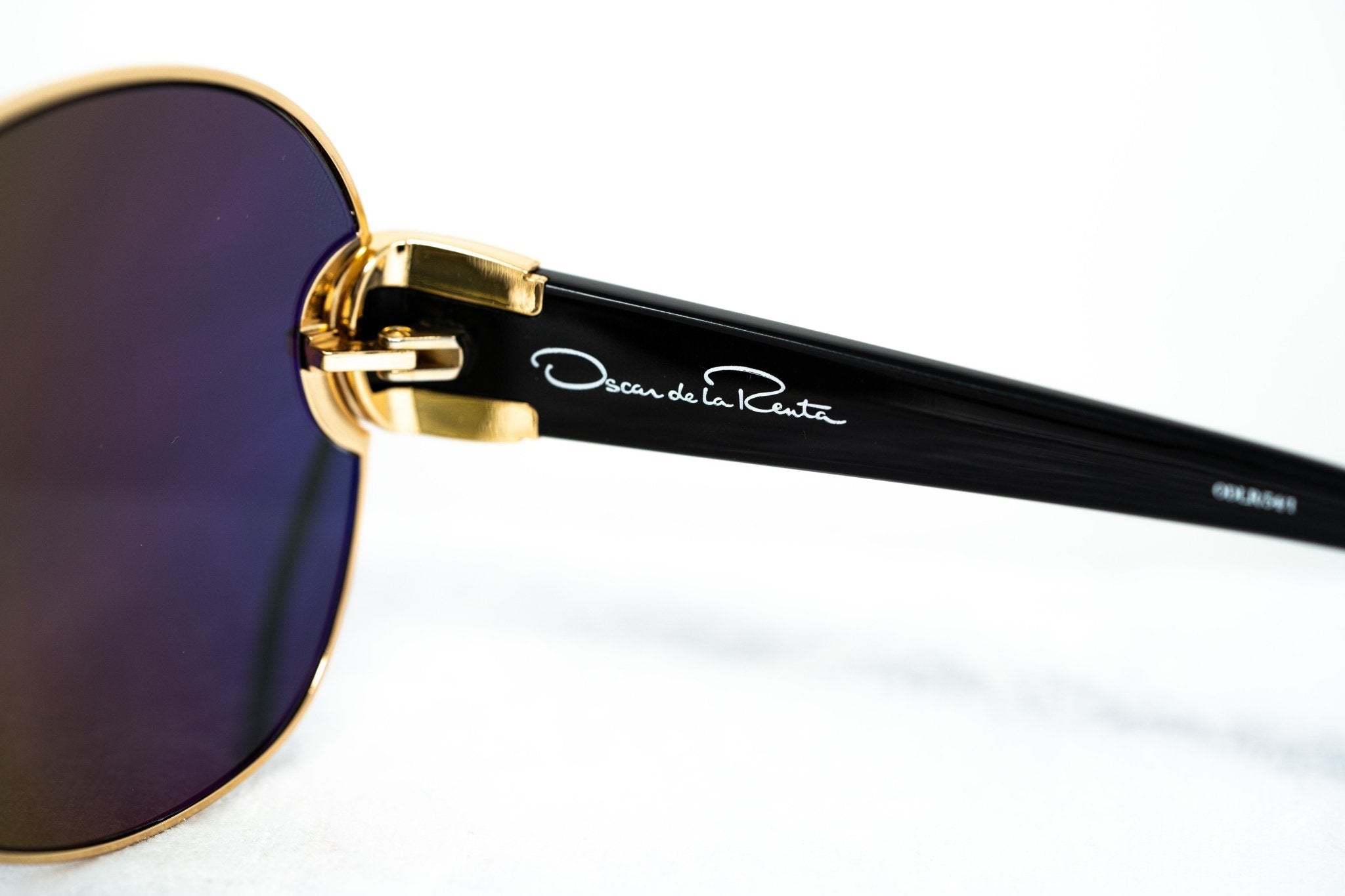 Oscar De La Renta Sunglasses Oversized Gold and Grey-GR8 Sunglasses