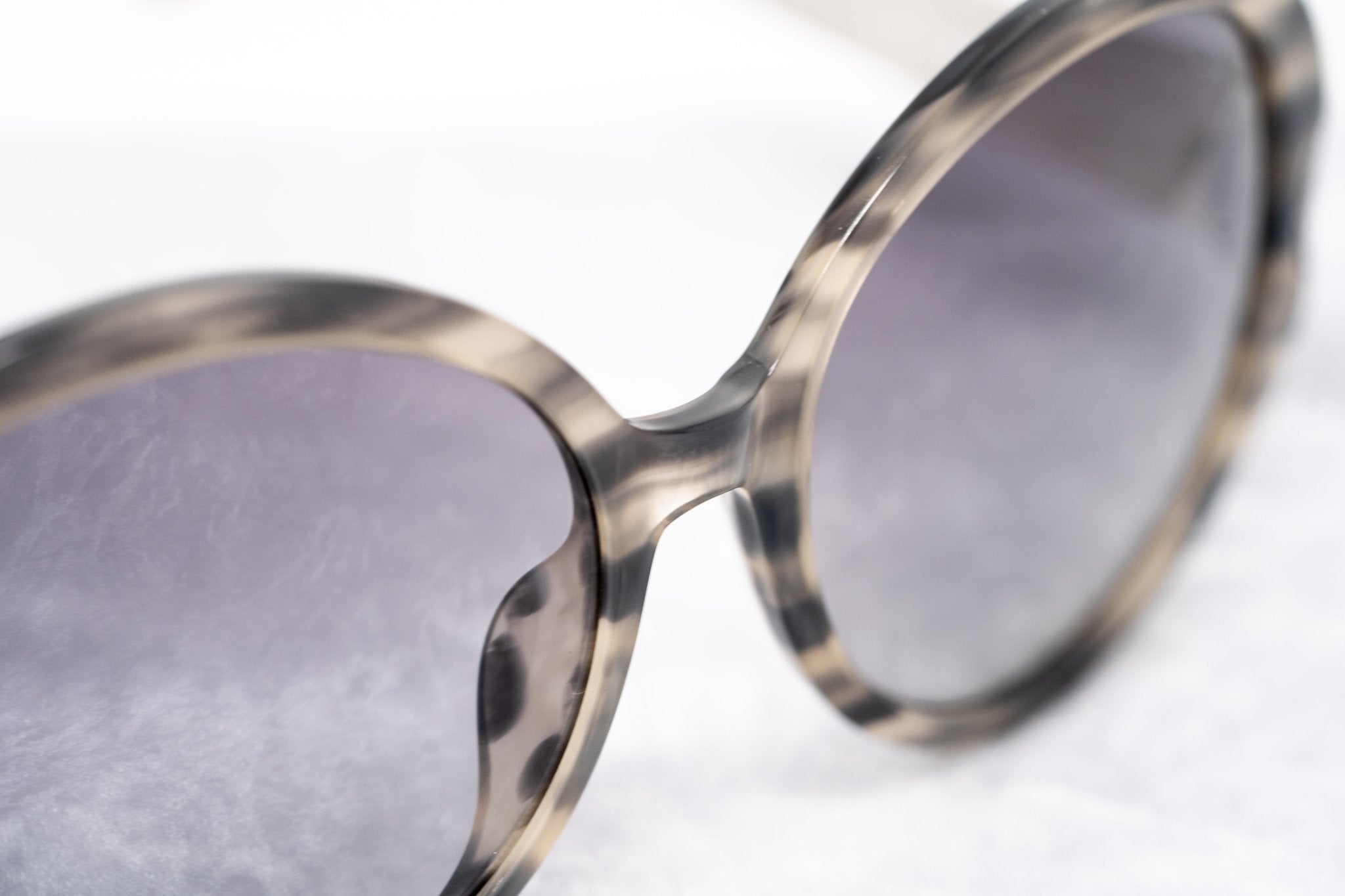 Oscar De La Renta Sunglasses Oversized Inky Horn and Grey-GR8 Sunglasses