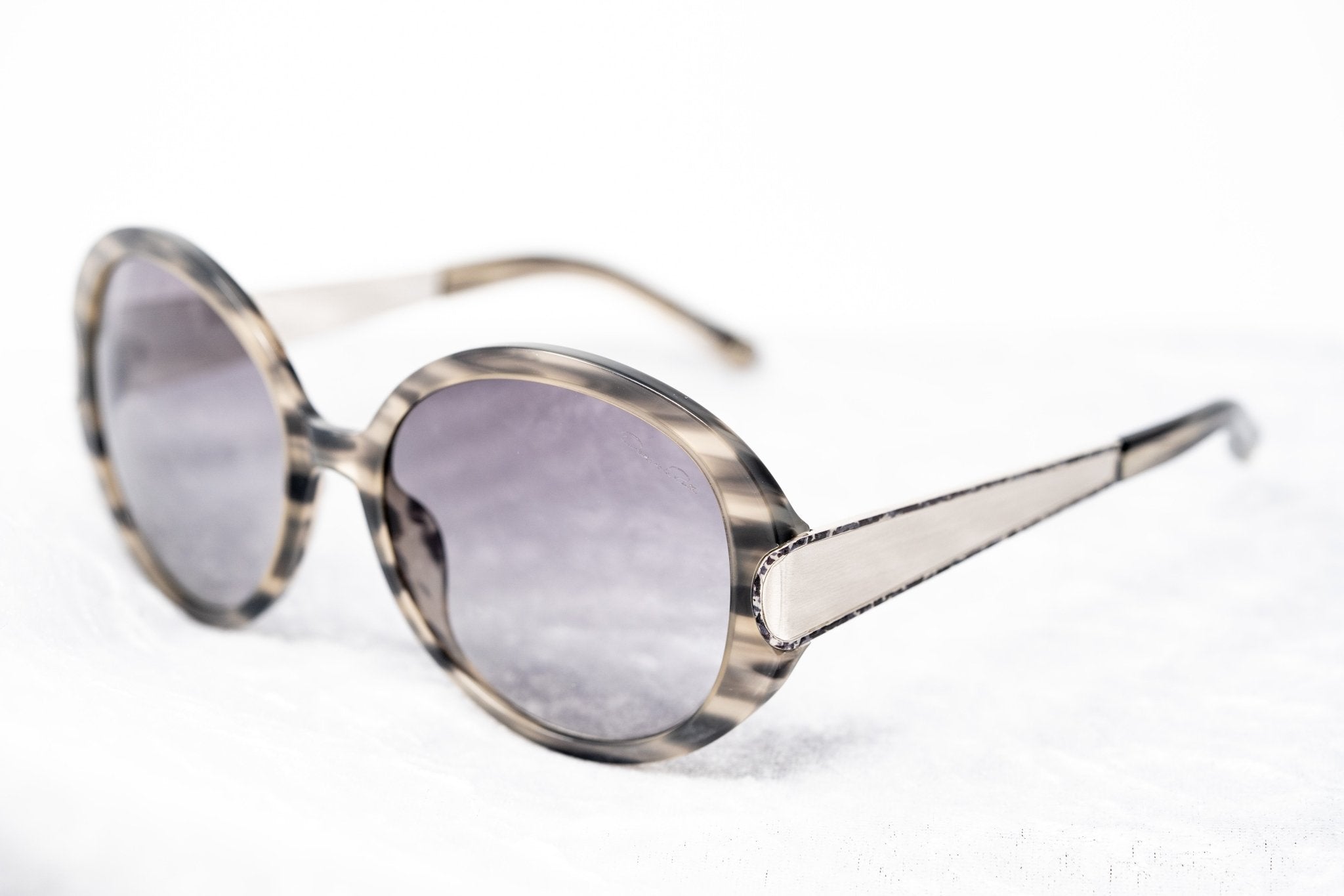 Oscar De La Renta Sunglasses Oversized Inky Horn and Grey-GR8 Sunglasses