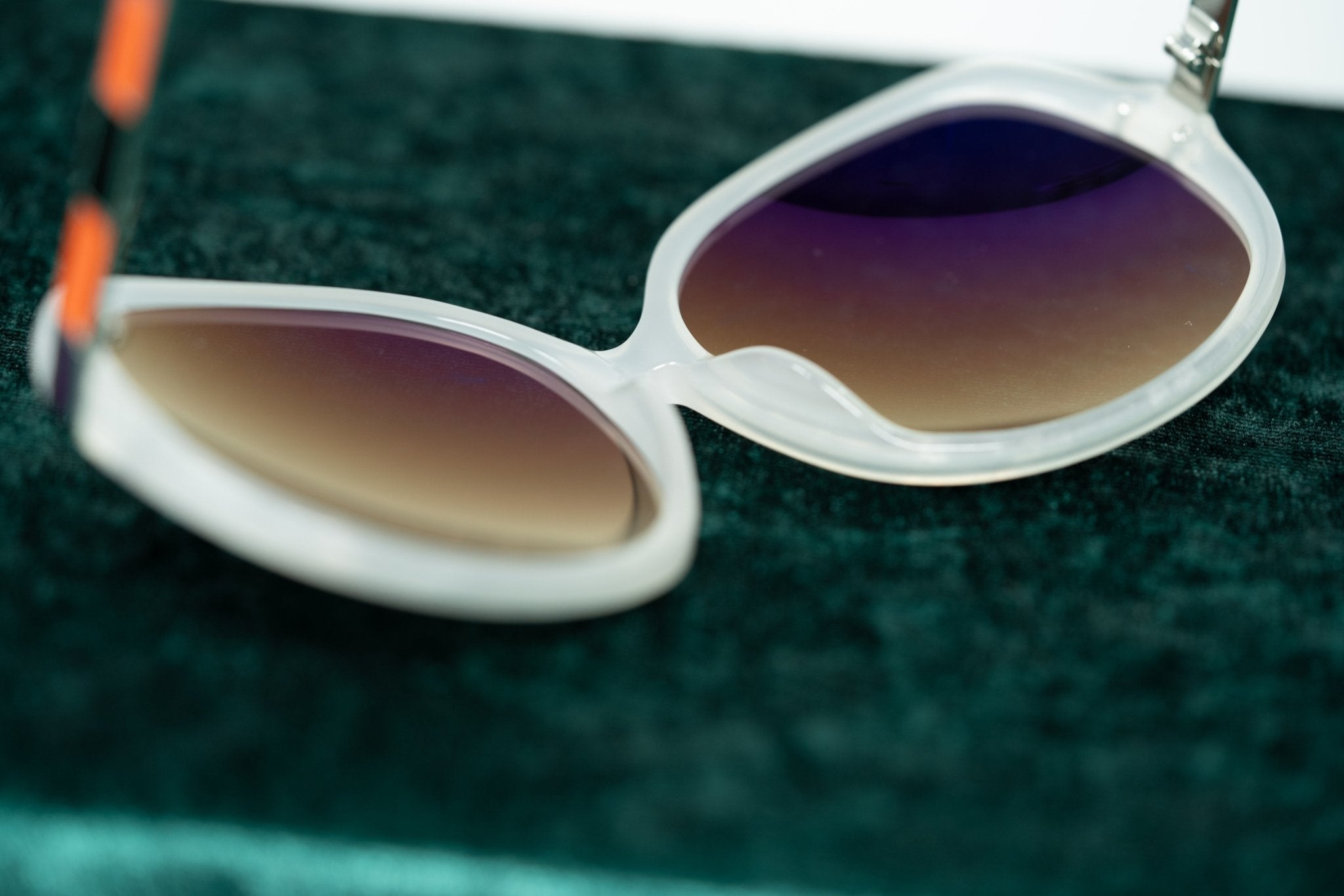 Oscar De La Renta Sunglasses Oversized Ivory and Grey-GR8 Sunglasses