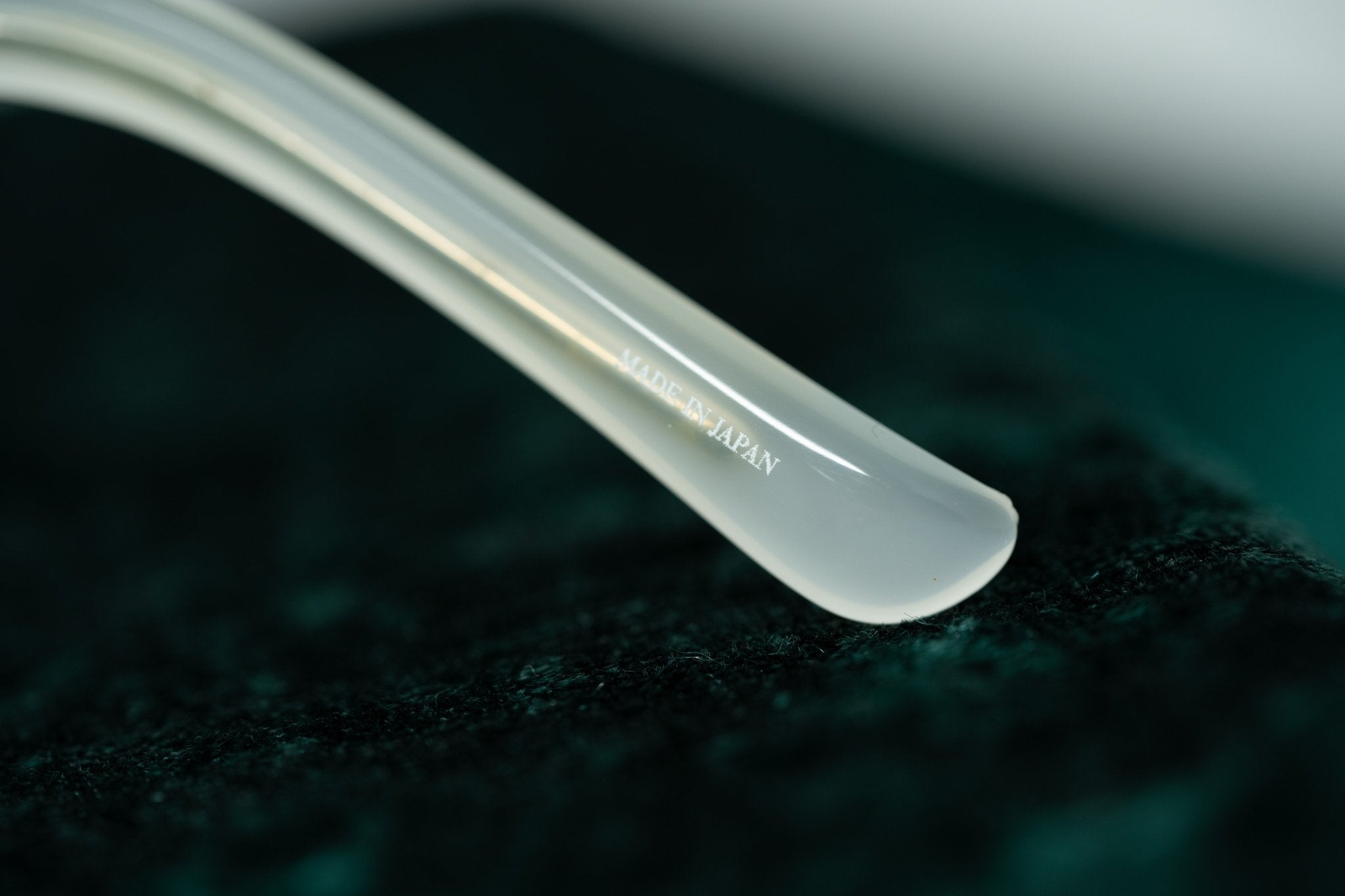 Oscar De La Renta Sunglasses Oversized Ivory and Grey-GR8 Sunglasses