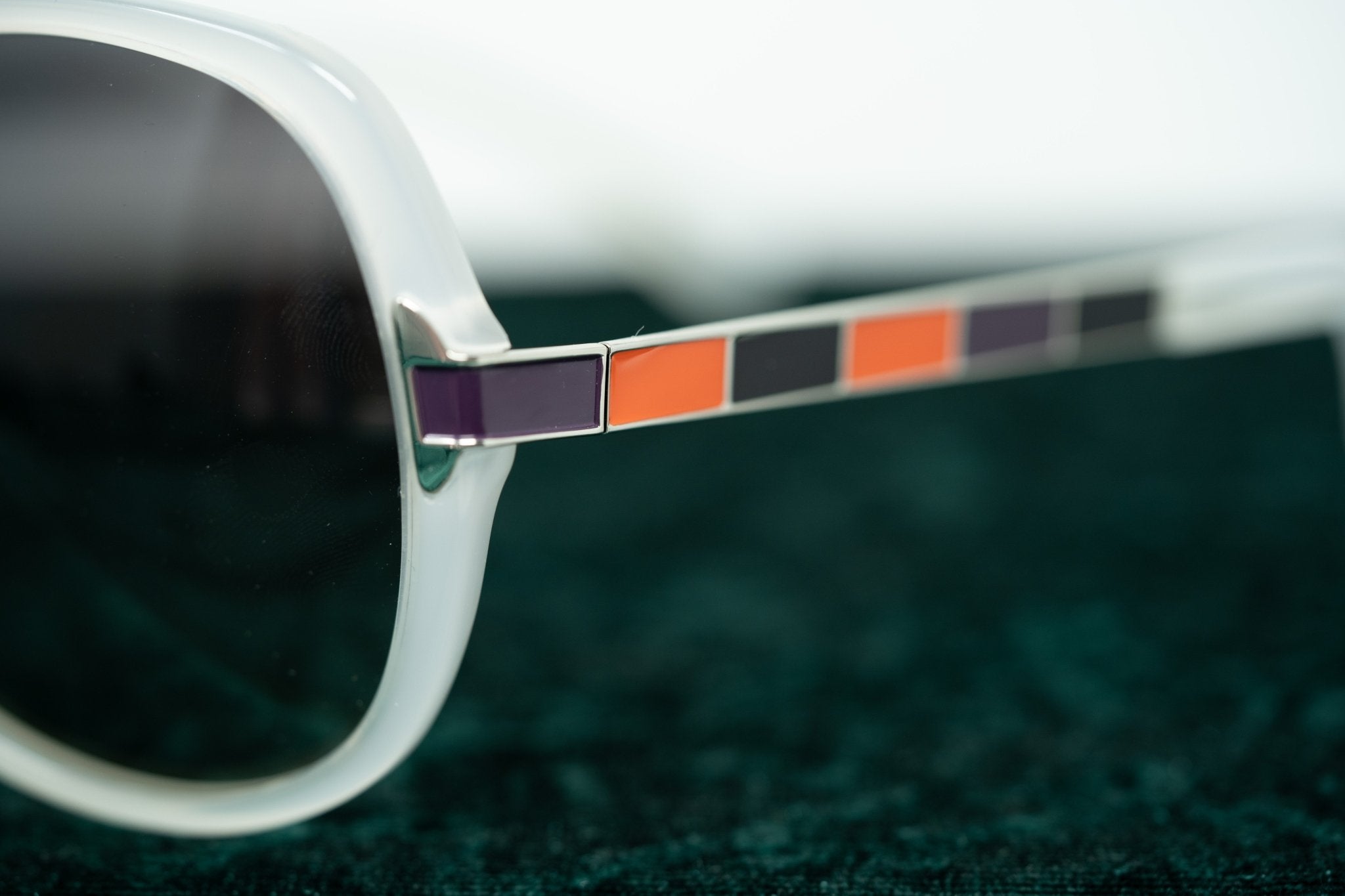 Oscar De La Renta Sunglasses Oversized Ivory and Grey-GR8 Sunglasses