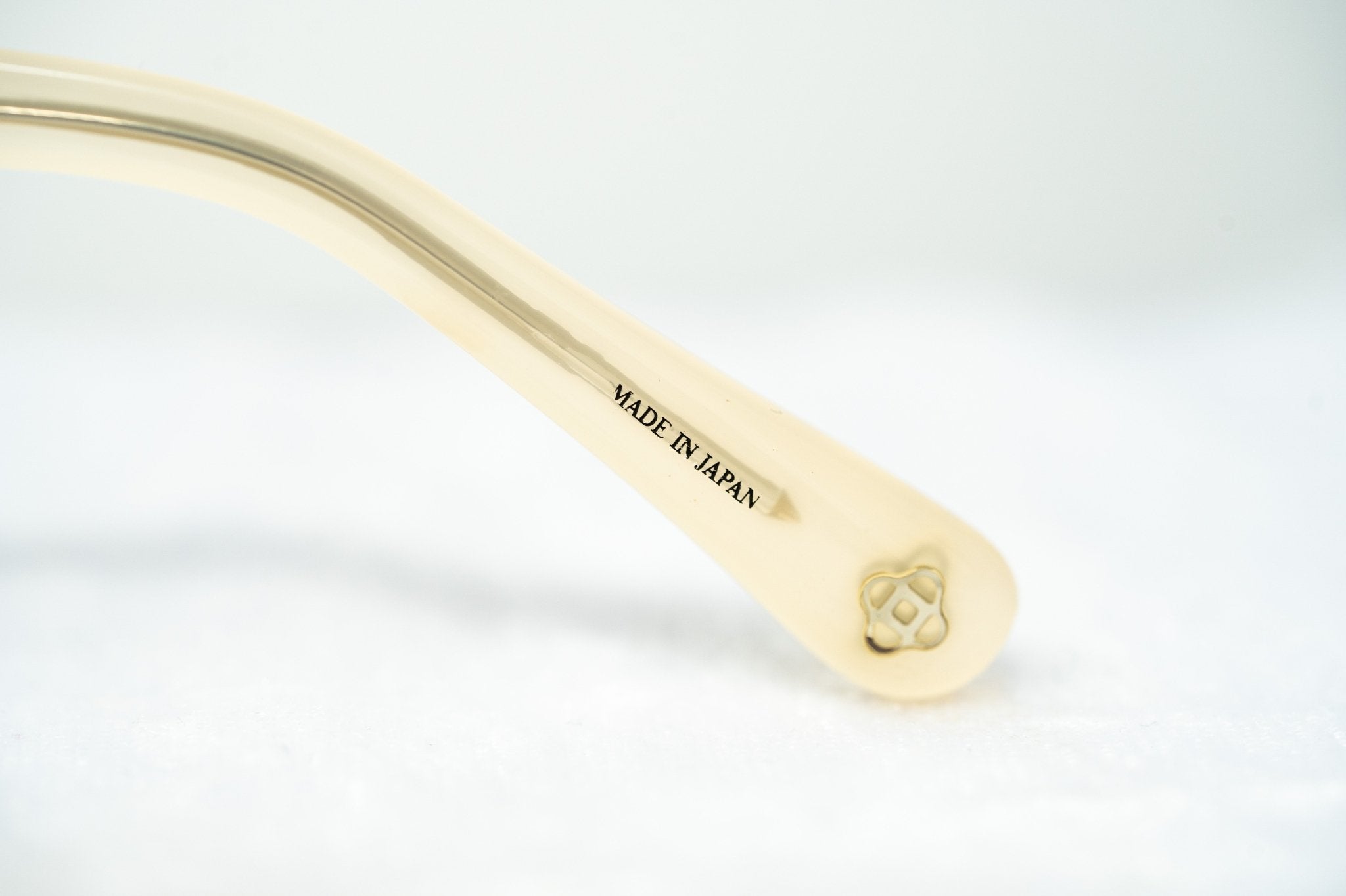 Oscar De La Renta Sunglasses Oversized Nude Silver and Amber-GR8 Sunglasses