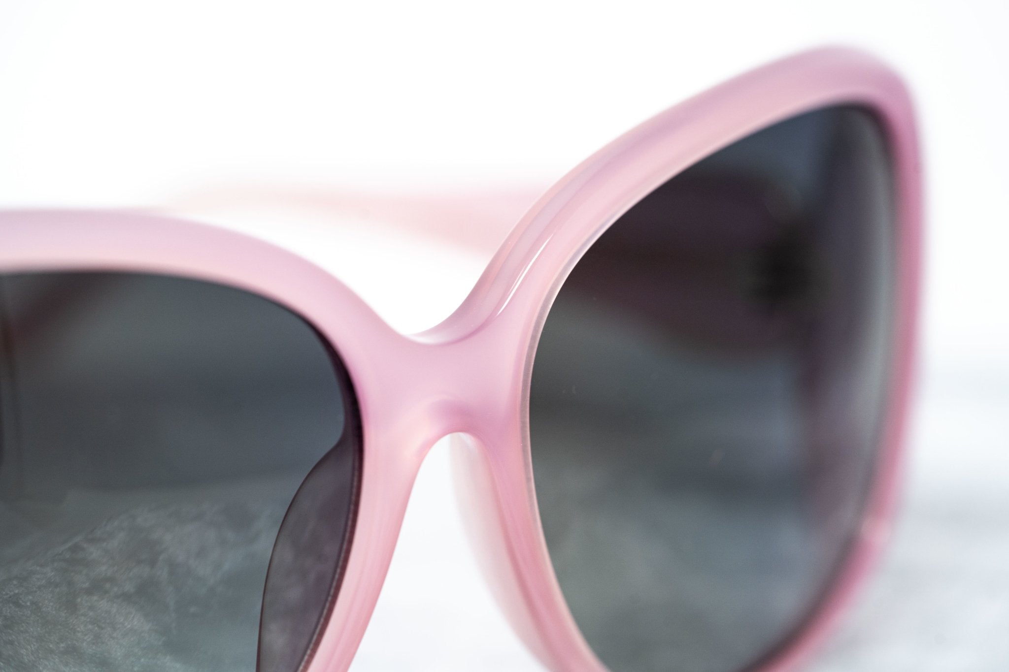 Oscar De La Renta Sunglasses Oversized Pink and Dark Grey-GR8 Sunglasses