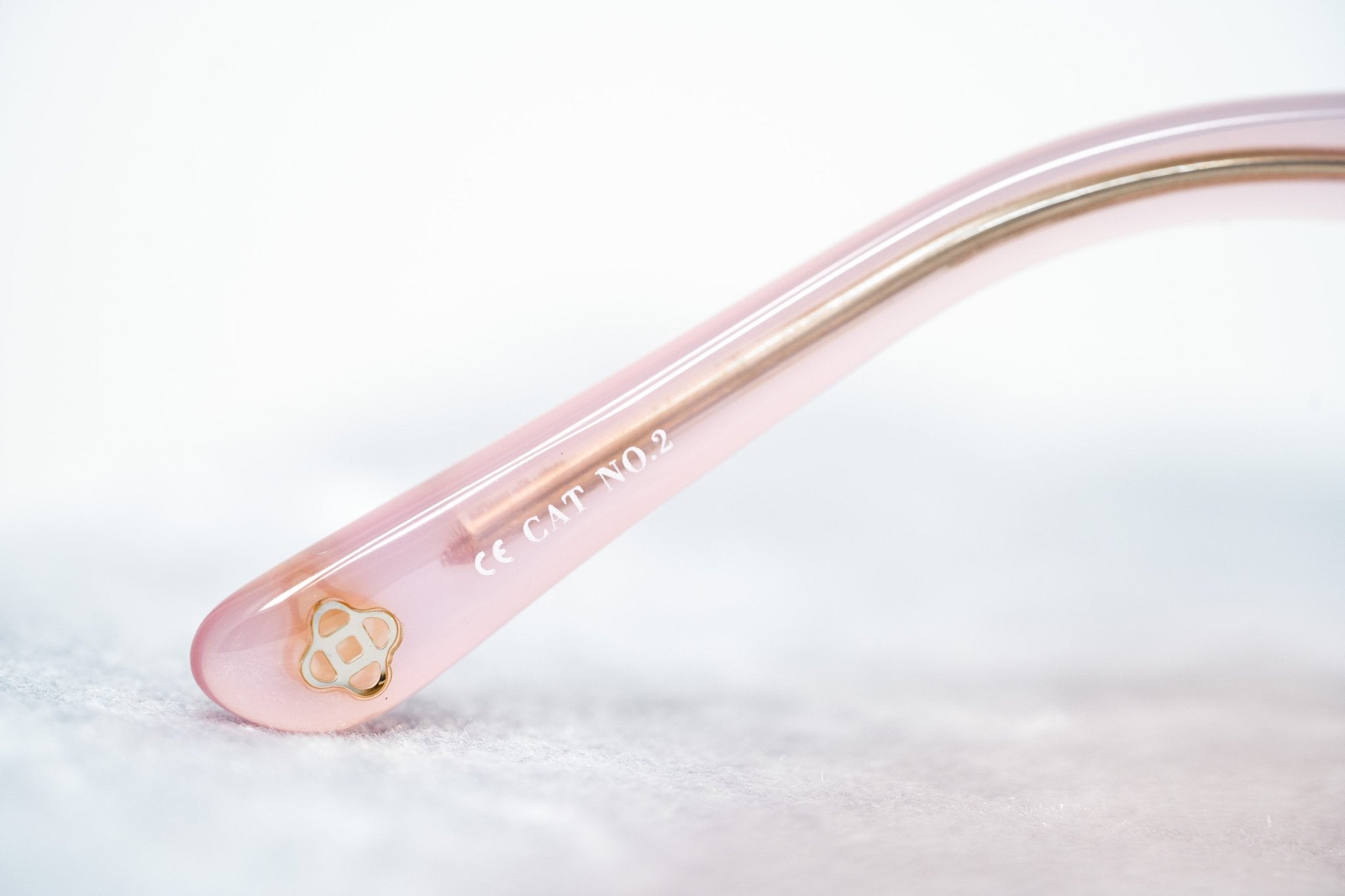 Oscar De La Renta Sunglasses Oversized Pink and Dark Grey-GR8 Sunglasses